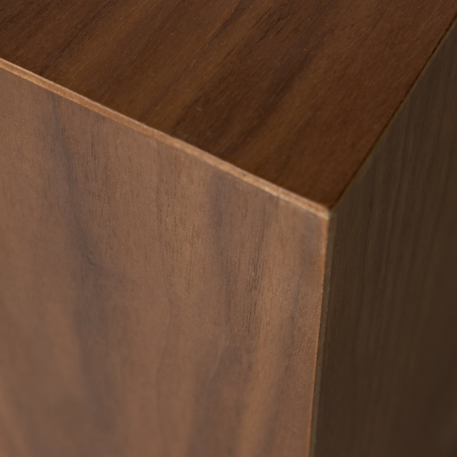 ENID Walnut Veneer flowerbed [Amelia]