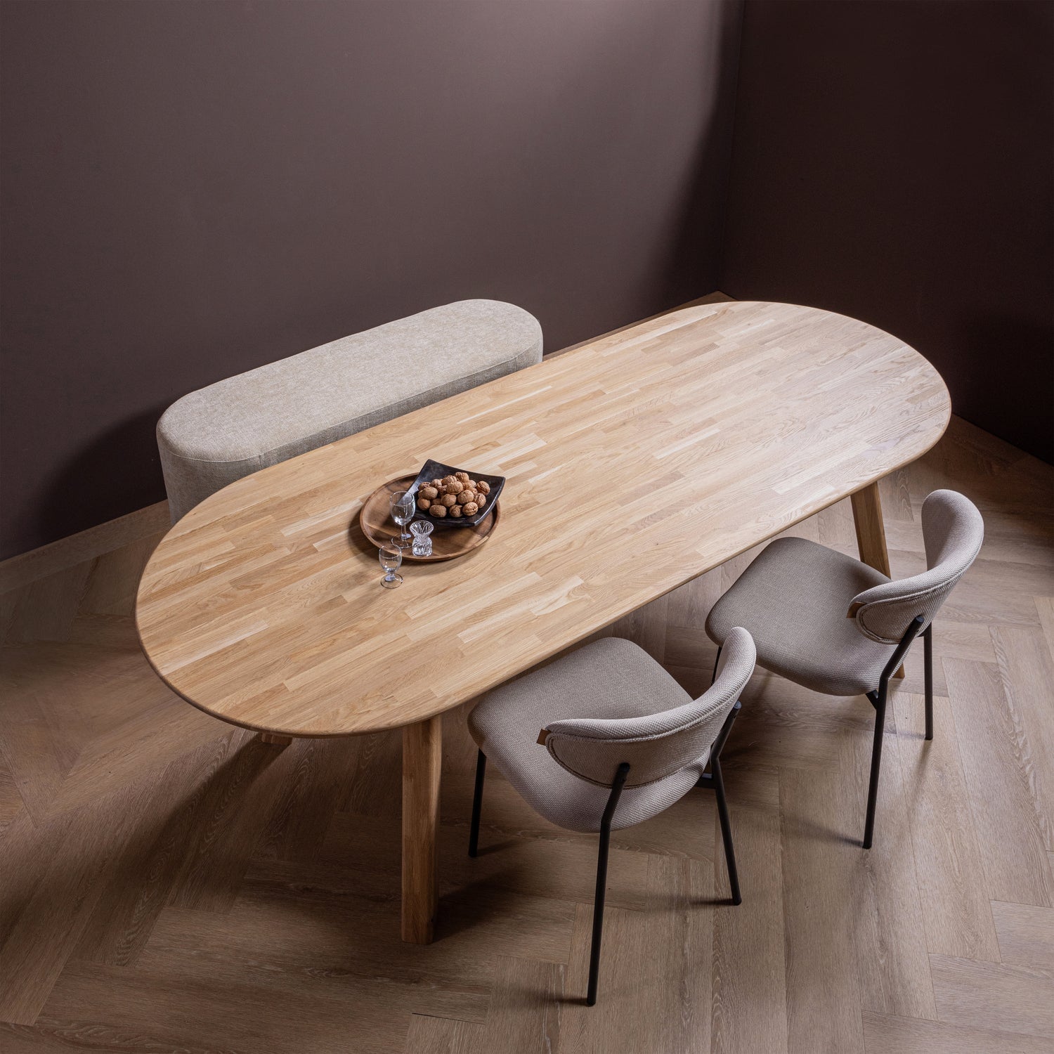 Beige kjeld chair
