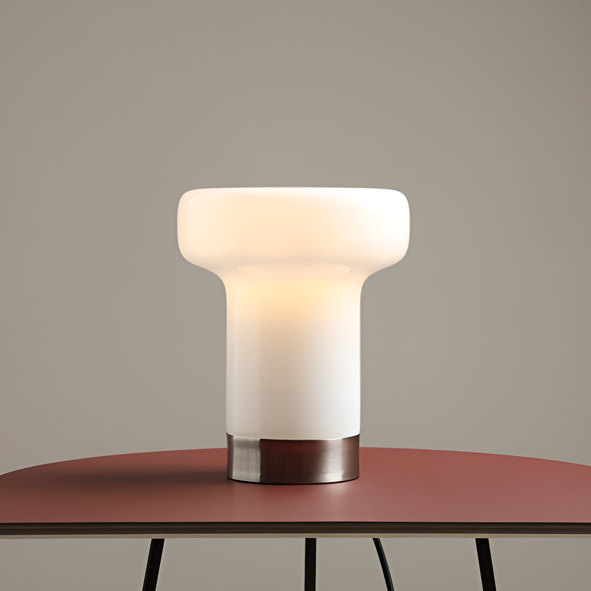 Cream bonbon table lamp