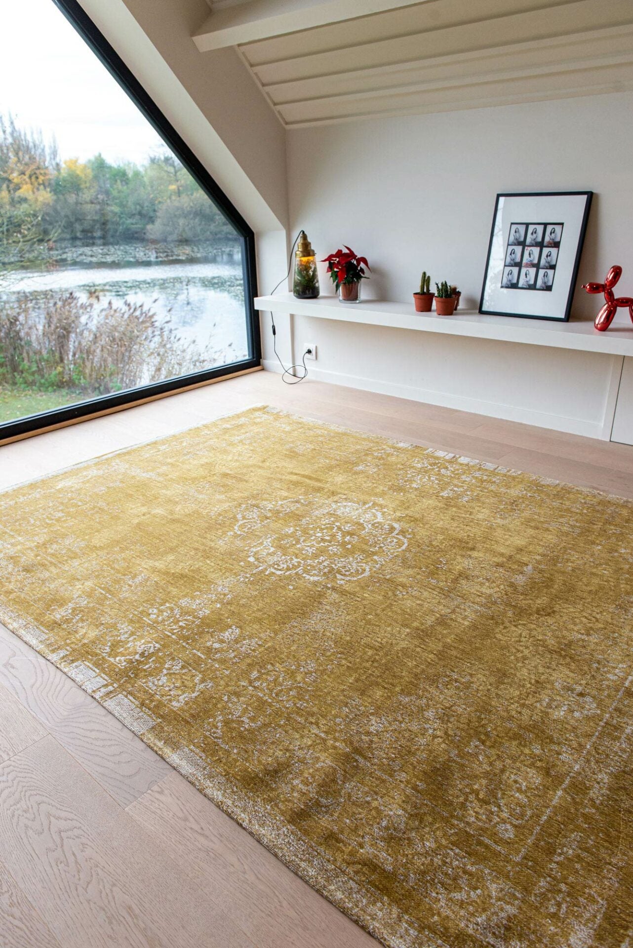 Medallion Spring Moss yellow rug