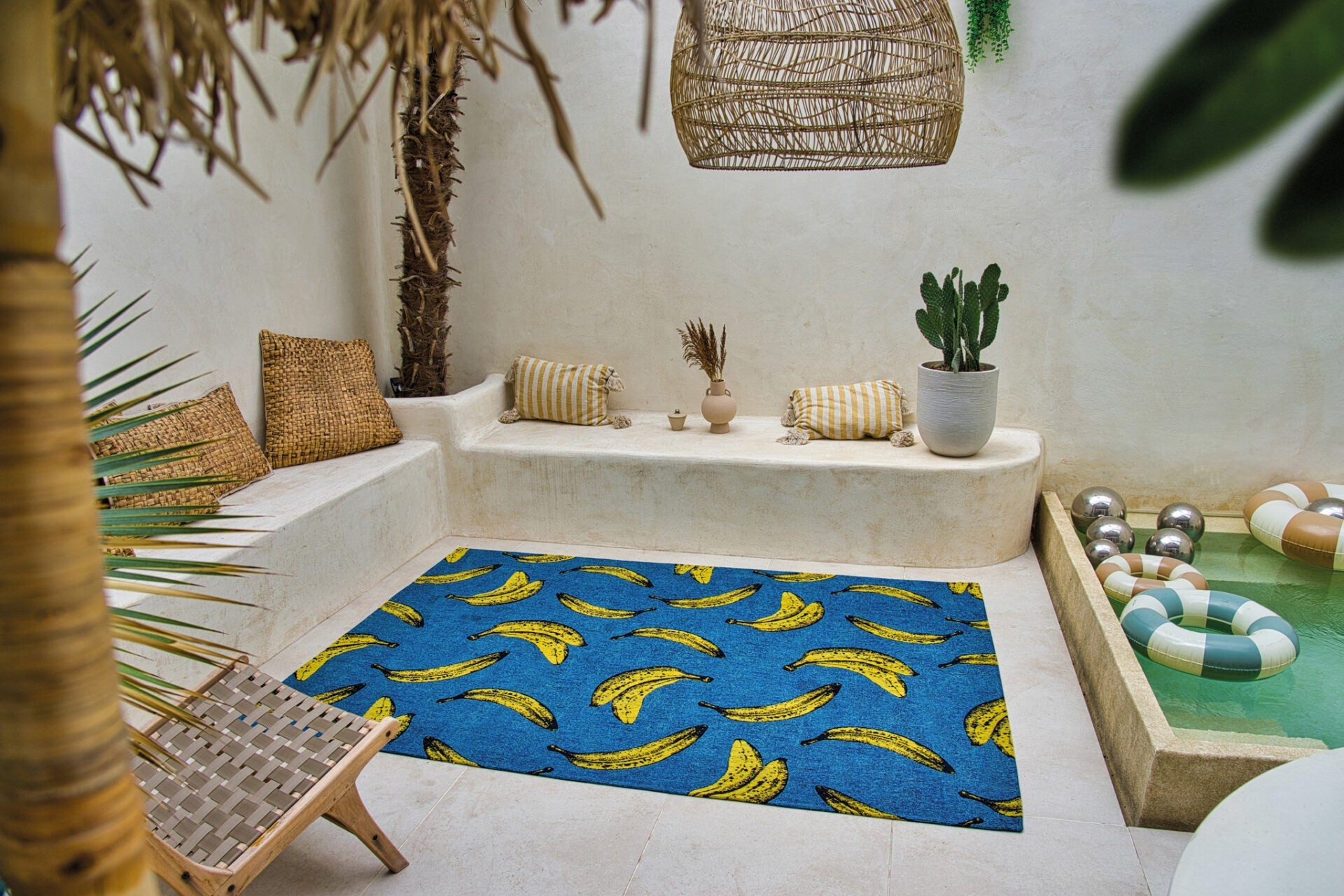 Banana California blue rug blue