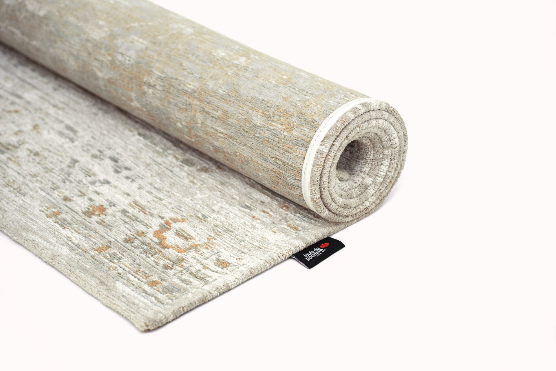 Carpet Ushak Yeniki Light light gray