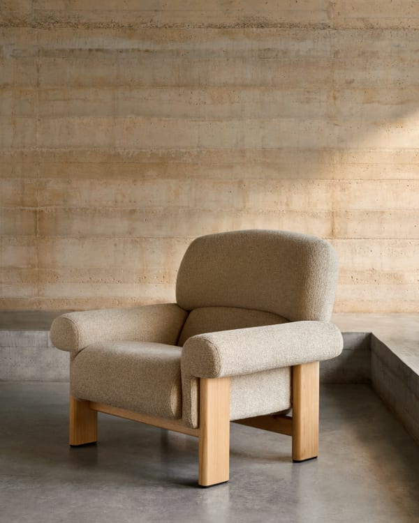 NEMA Beige Chenille-Sessel mit Eschengestell