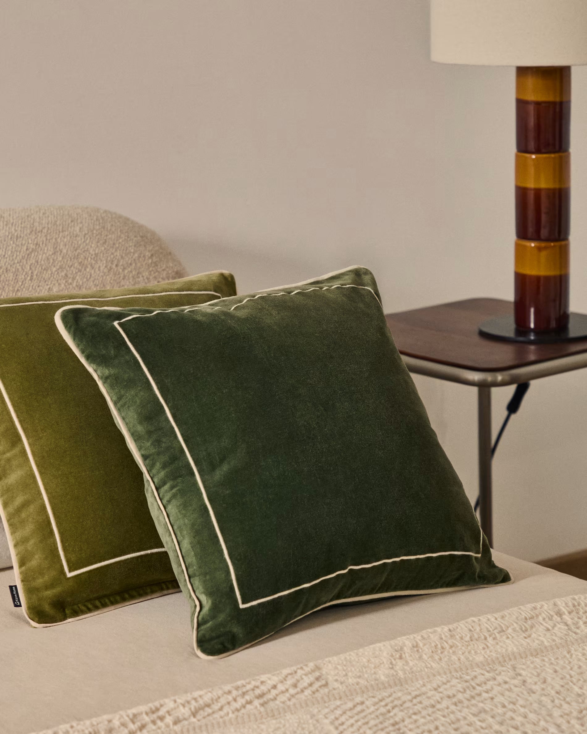 TIVANI cushion cover green with cream piping