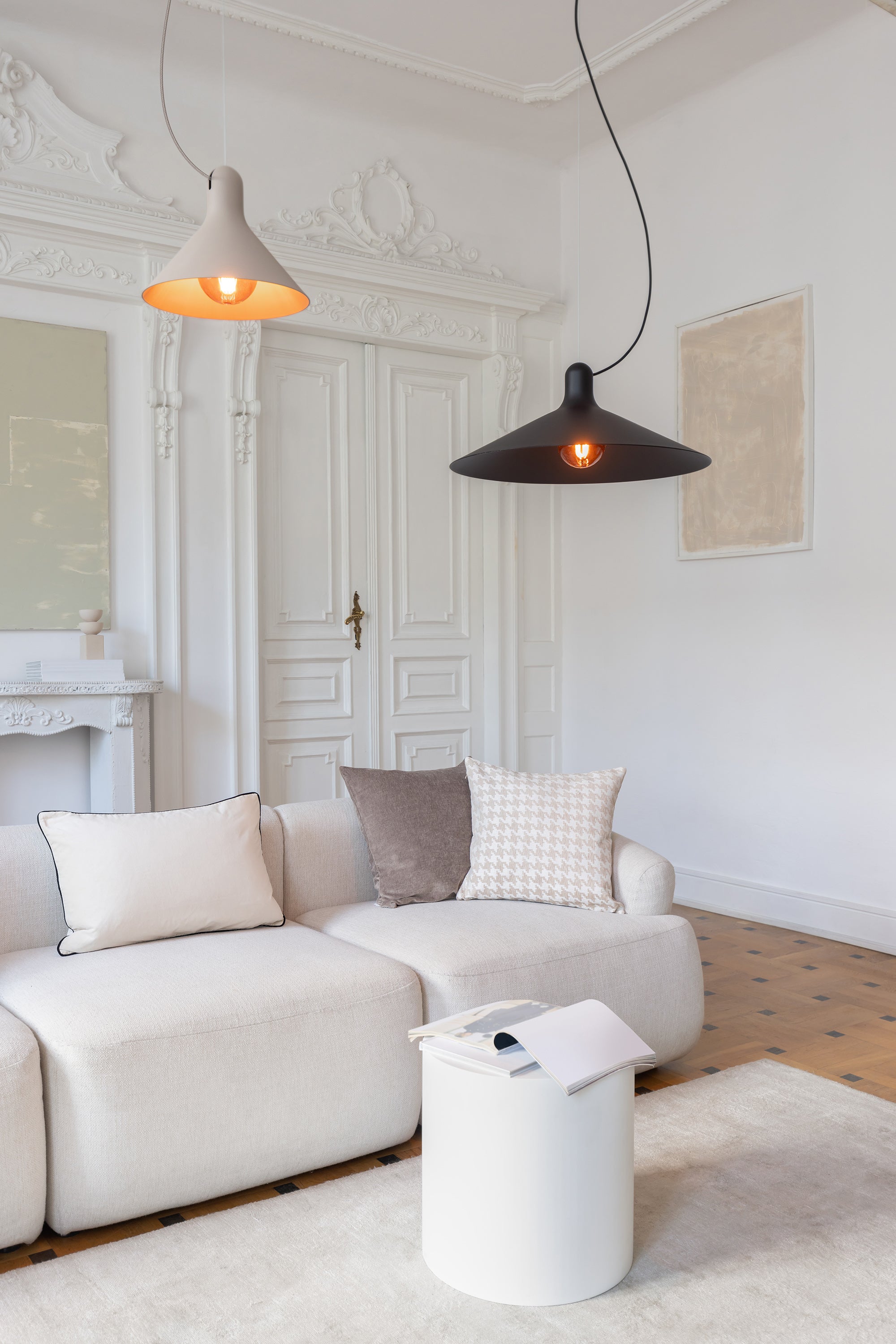 CONA black pendant lamp