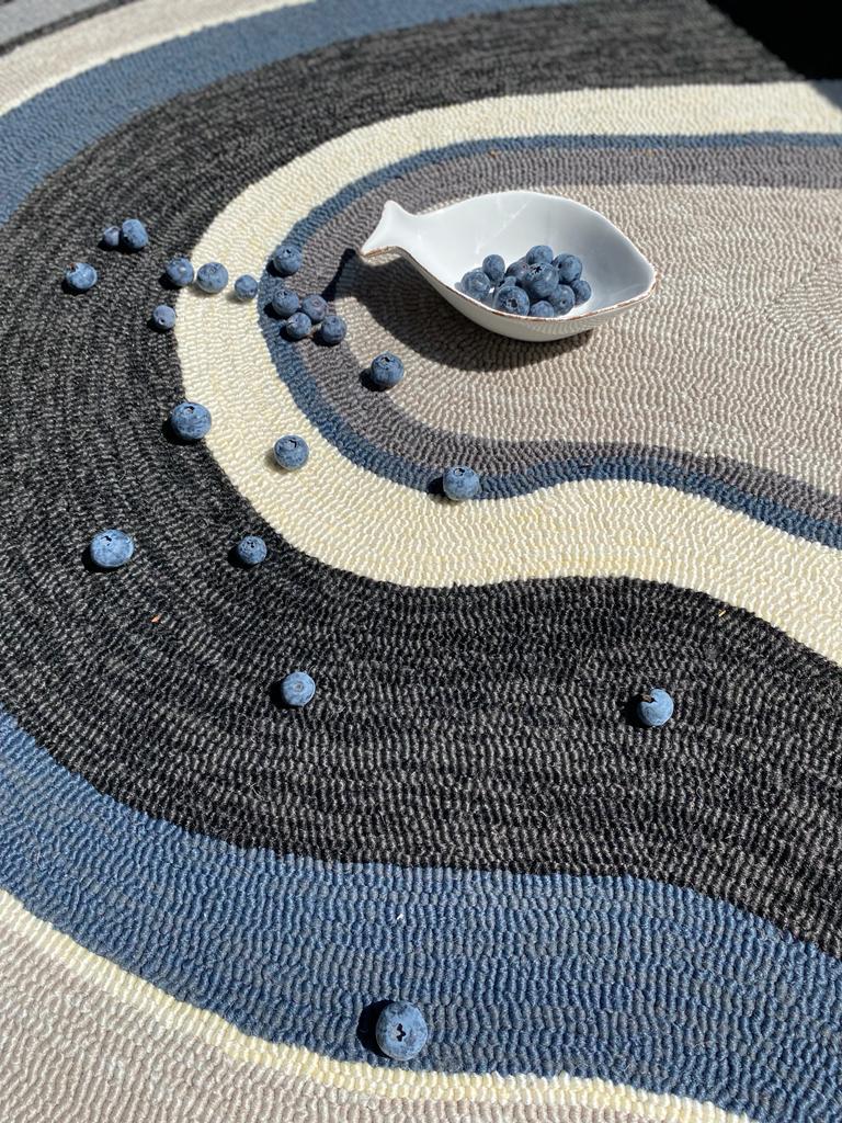 External rug gray aura