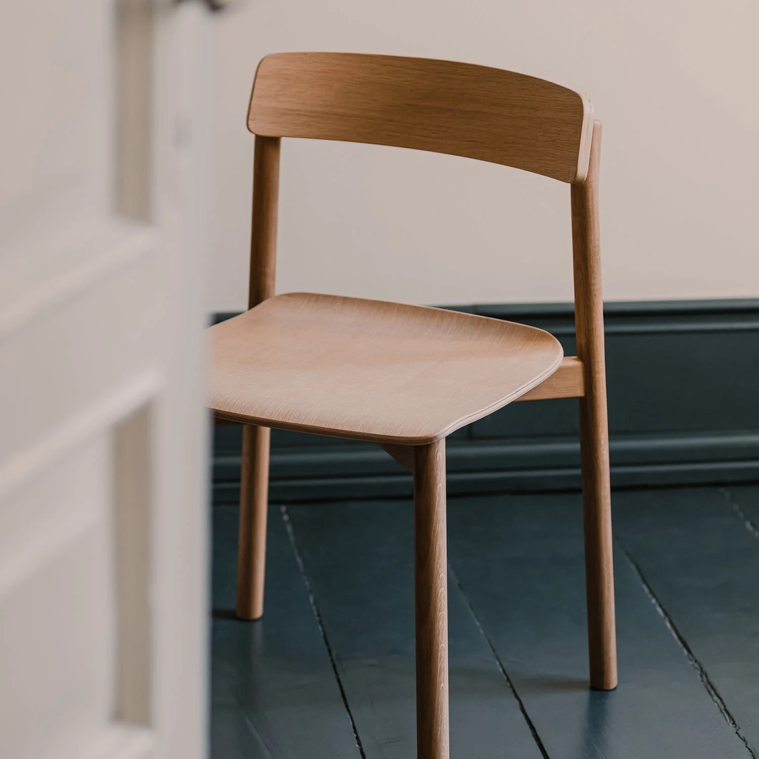 ARCHE chair oak wood
