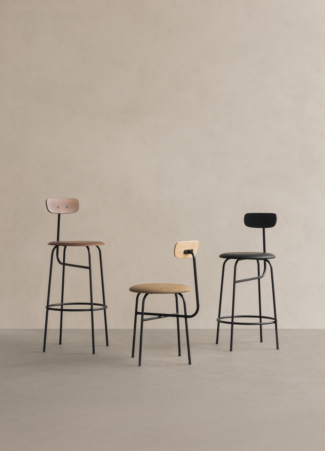 AFTEROOM chair with oak veneer and upholstered green seat
