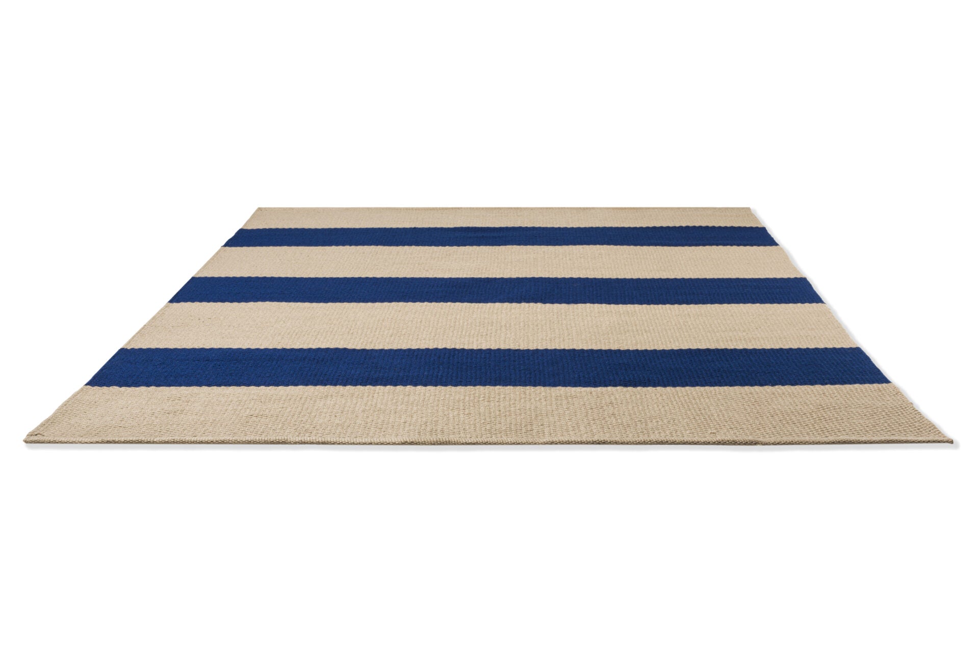 Deck Beige mit blauem Außenteppich