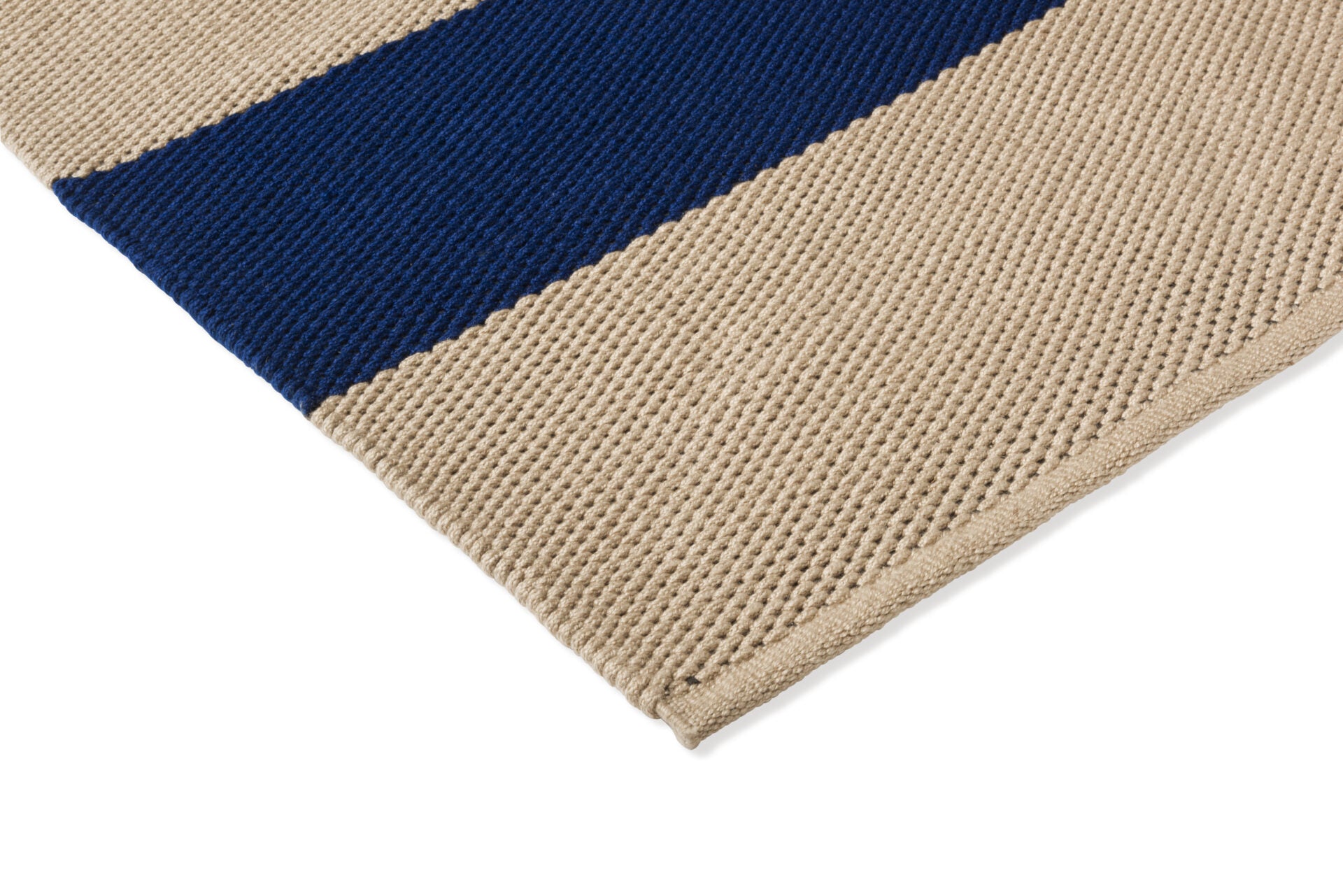 Deck Beige mit blauem Außenteppich