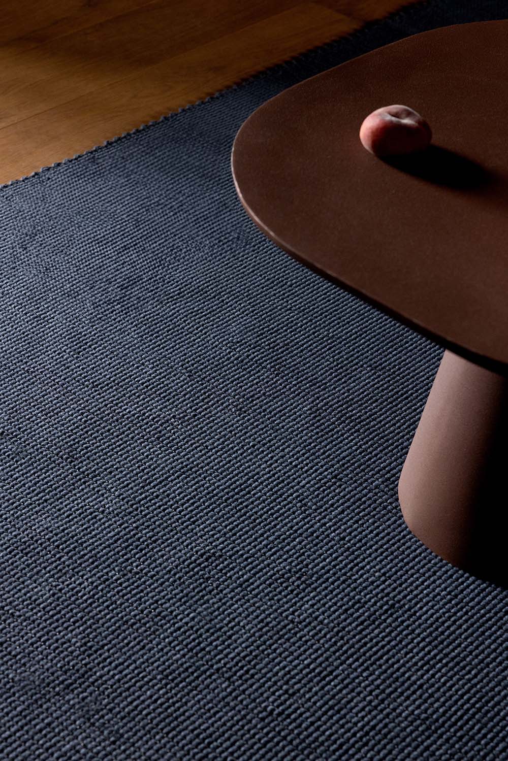 GRID carpet dark gray