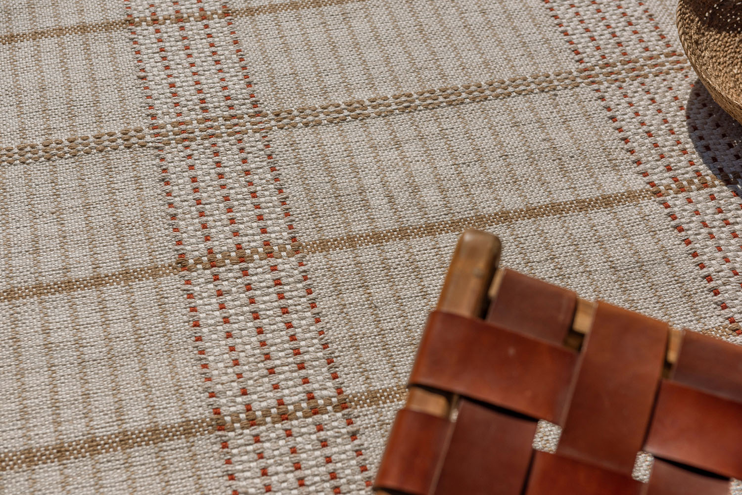 Outdoor rug of stitch beige-orange