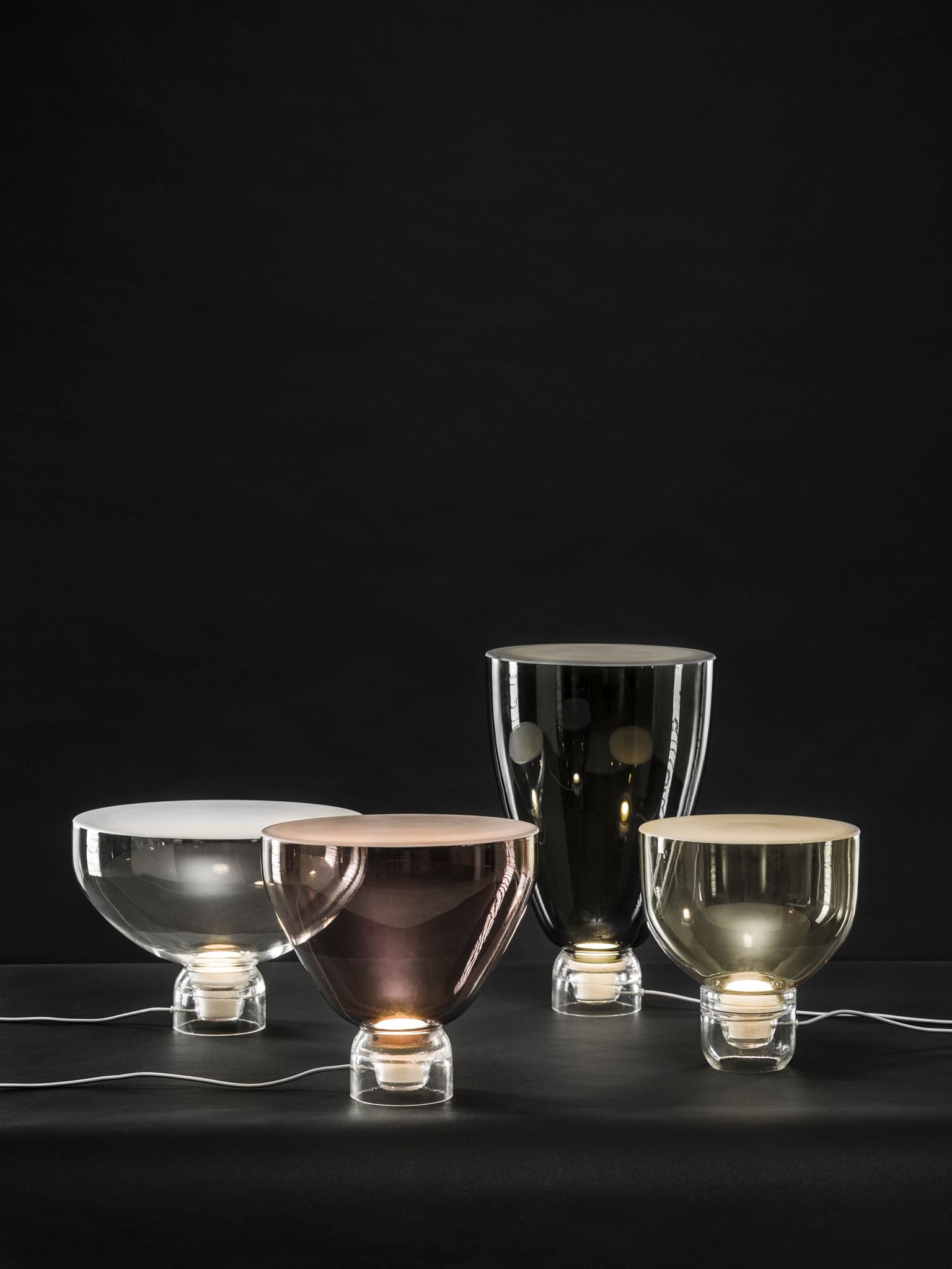 Lichtlinie -Tischlampe glänzende Basis
