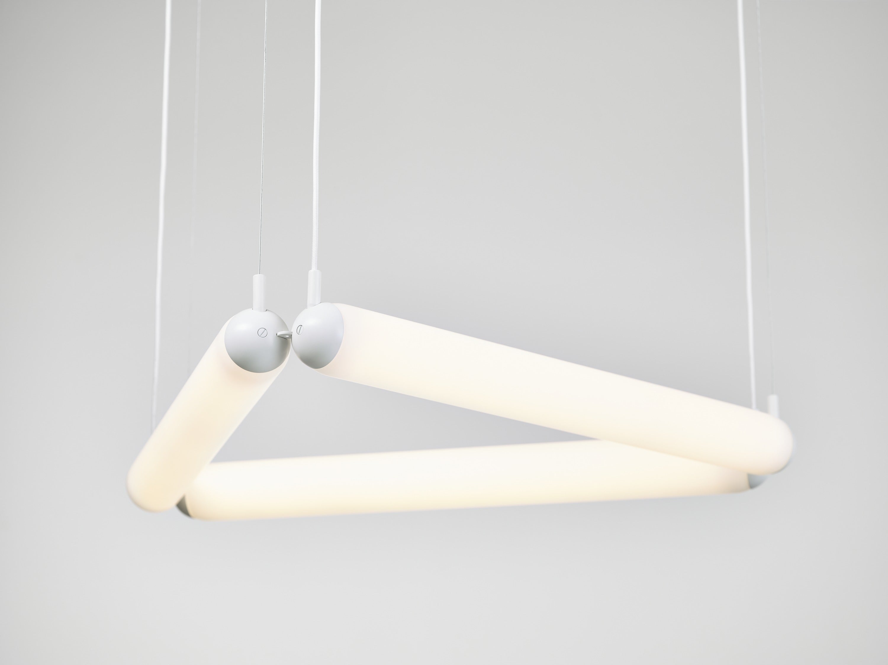 Puro Contour hanging lamp - Triangle Matte glass