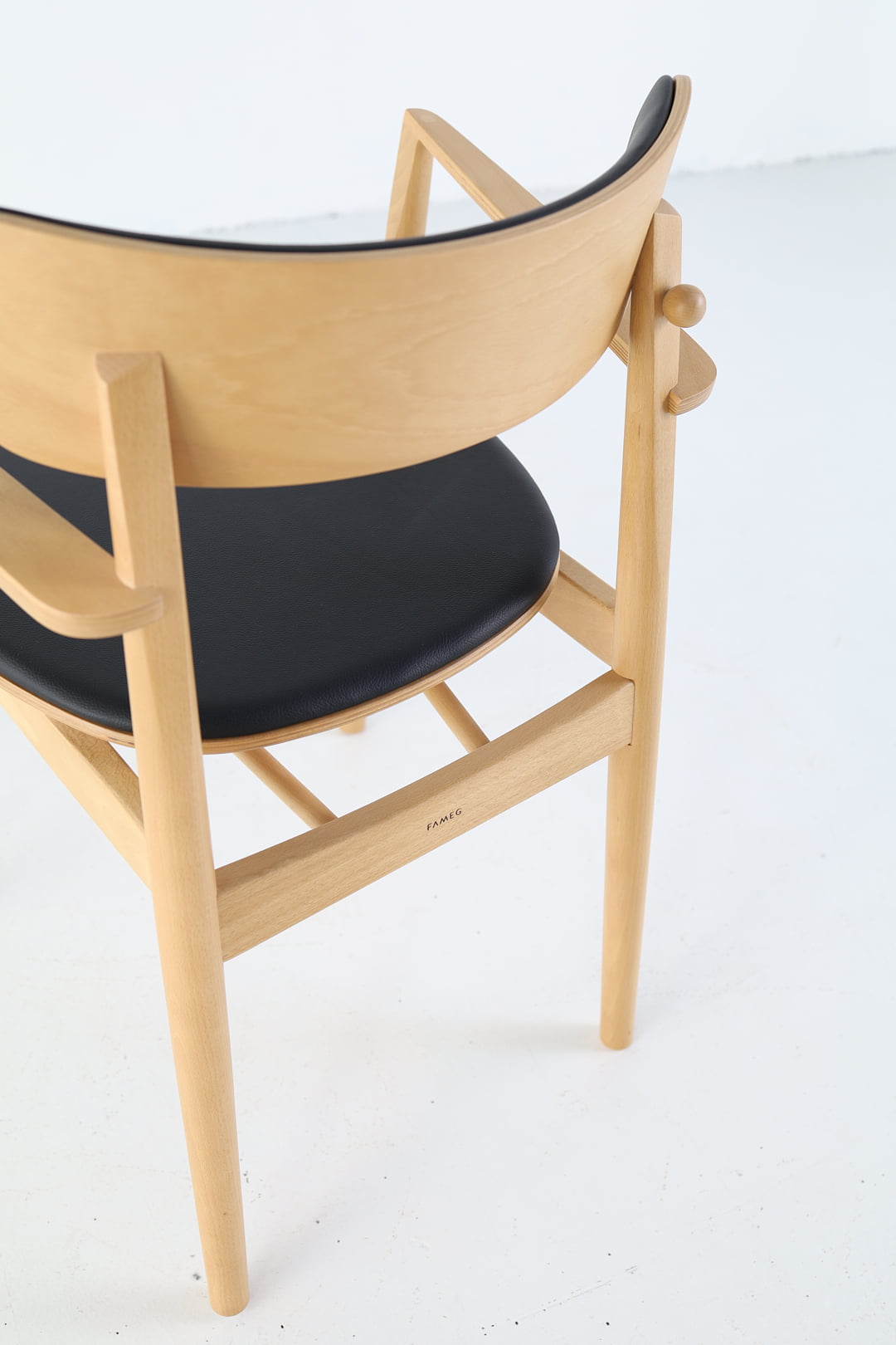 Chair with armrests NOPP B-1803/1 Solita beech wood
