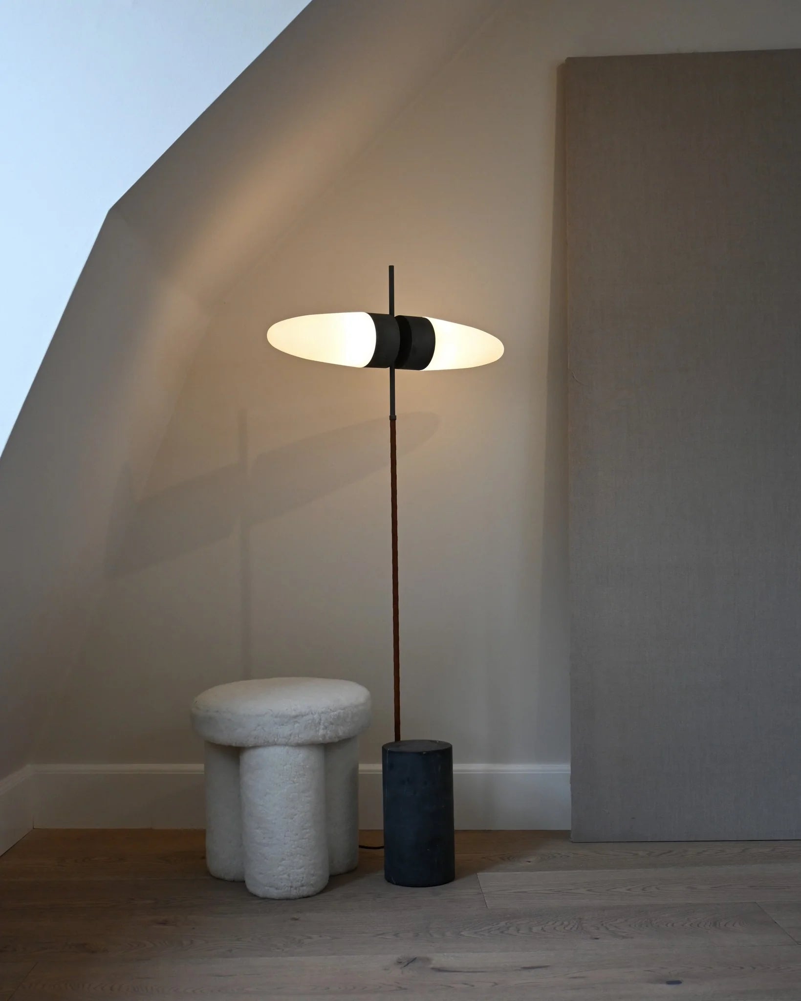Lampa podłogowa BULL oksydowany 101 Copenhagen    Eye on Design