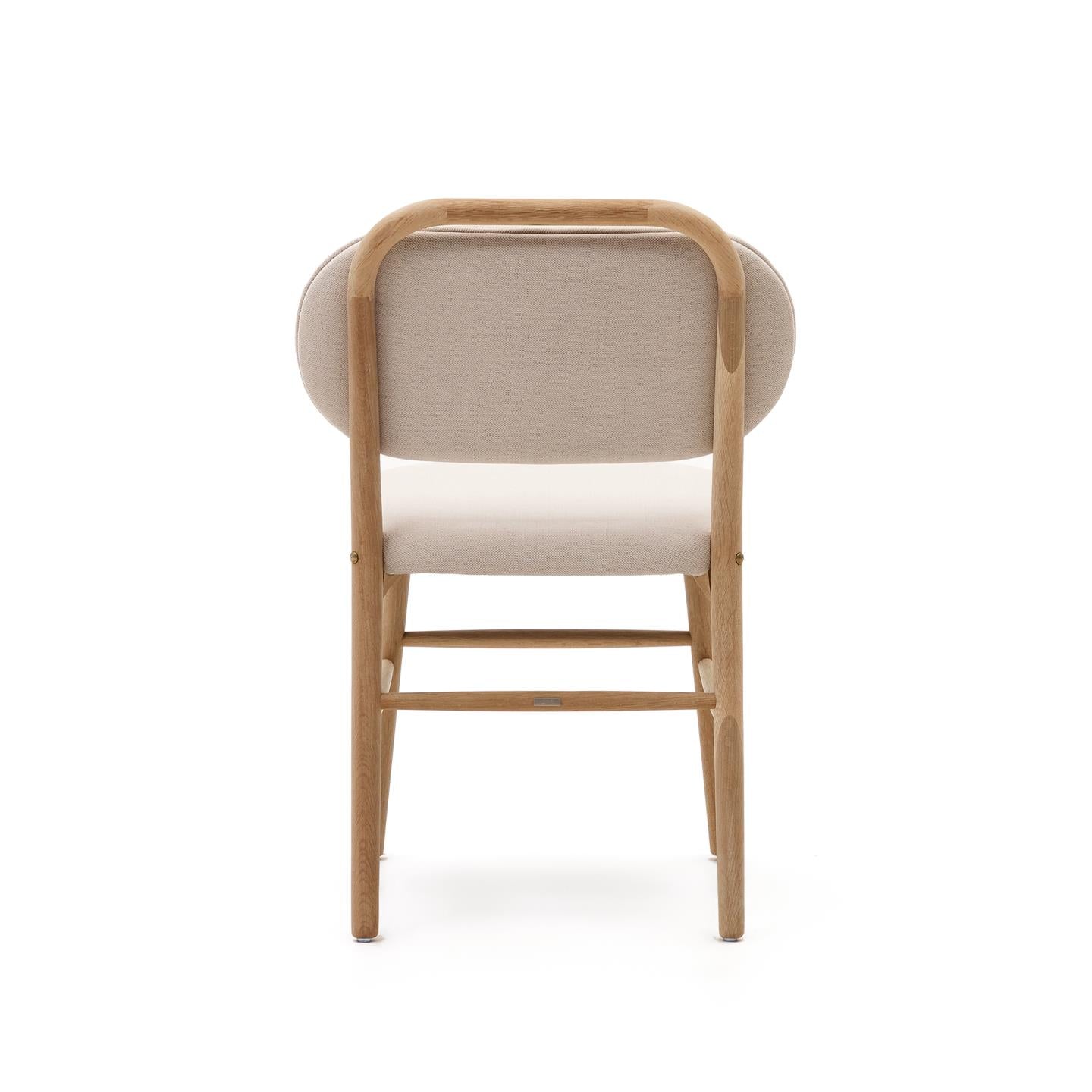 Krzesło HELDA beżowy szenil z drewnianą podstawą La Forma    Eye on Design