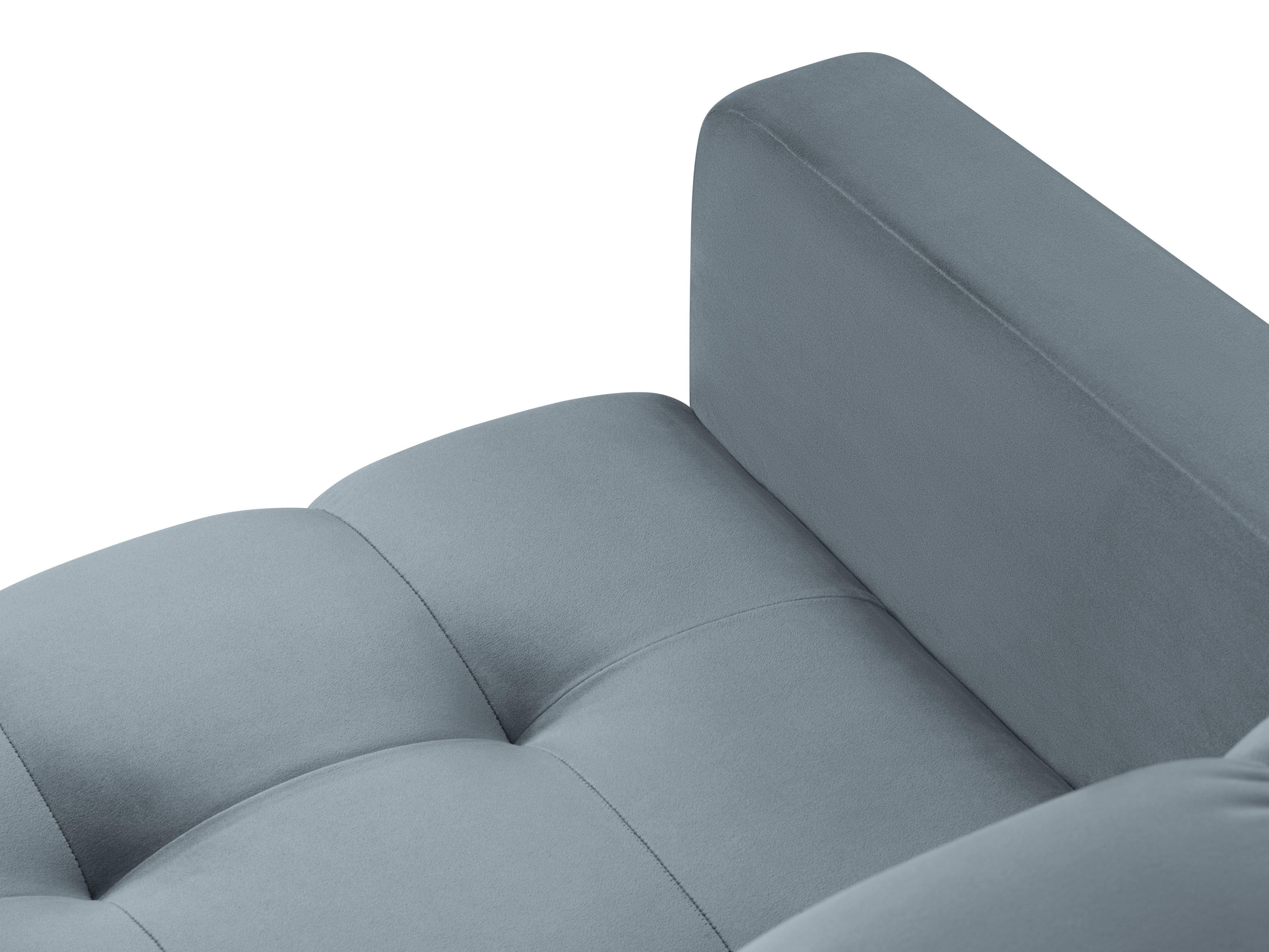 Fotel aksamitny BALI jasnoniebieski z czarną podstawą Cosmopolitan Design    Eye on Design