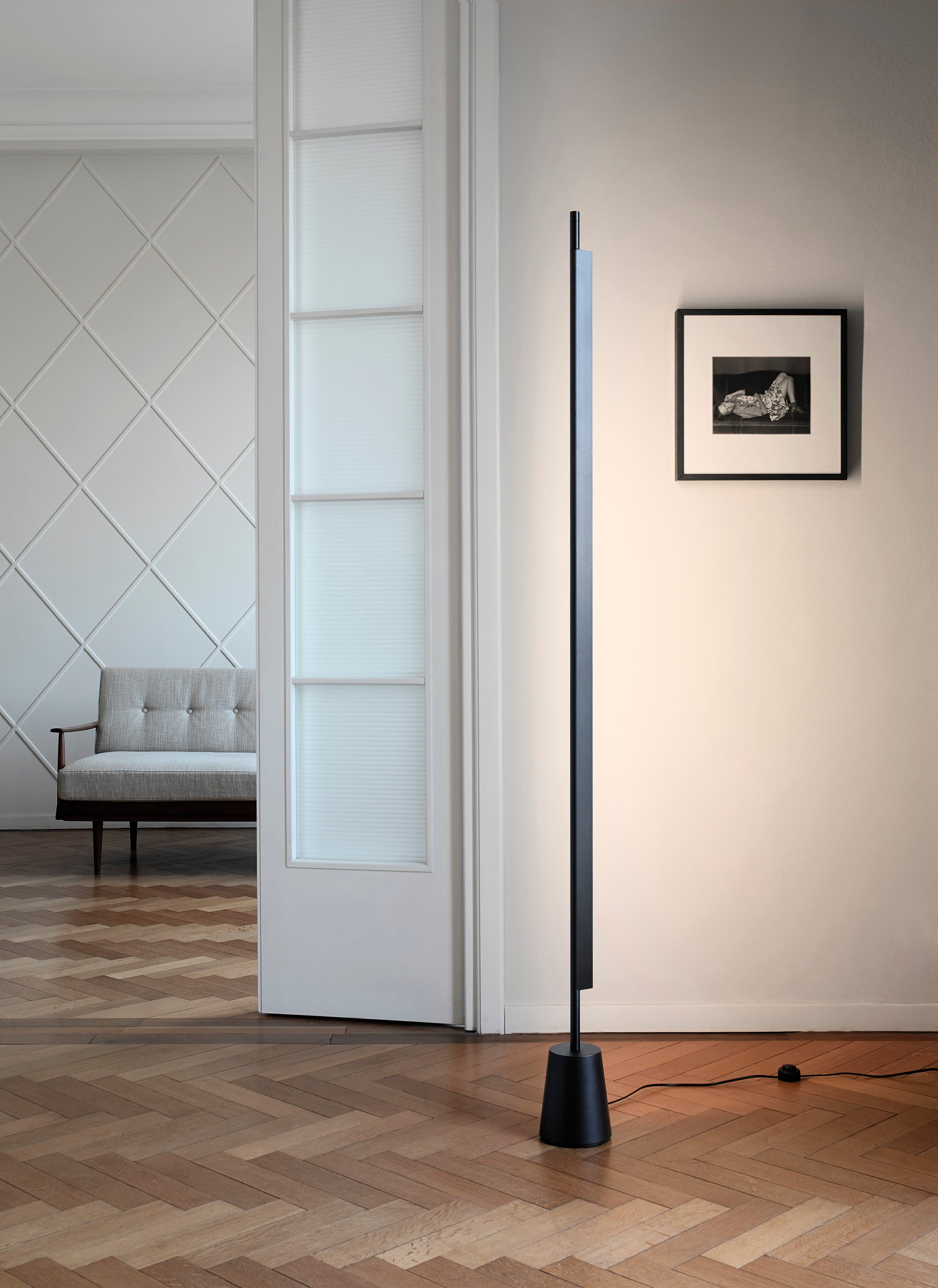 Compendium metal floor lamp