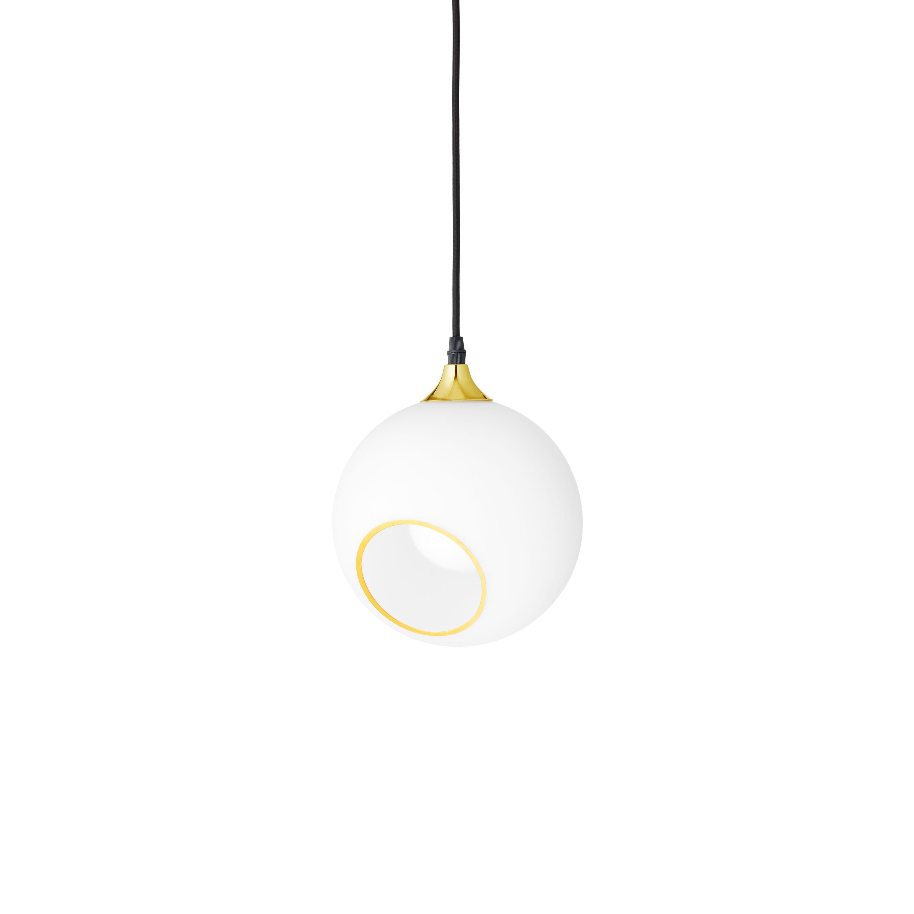 Lampa wisząca BALLROOM biały ze złotym wykończeniem