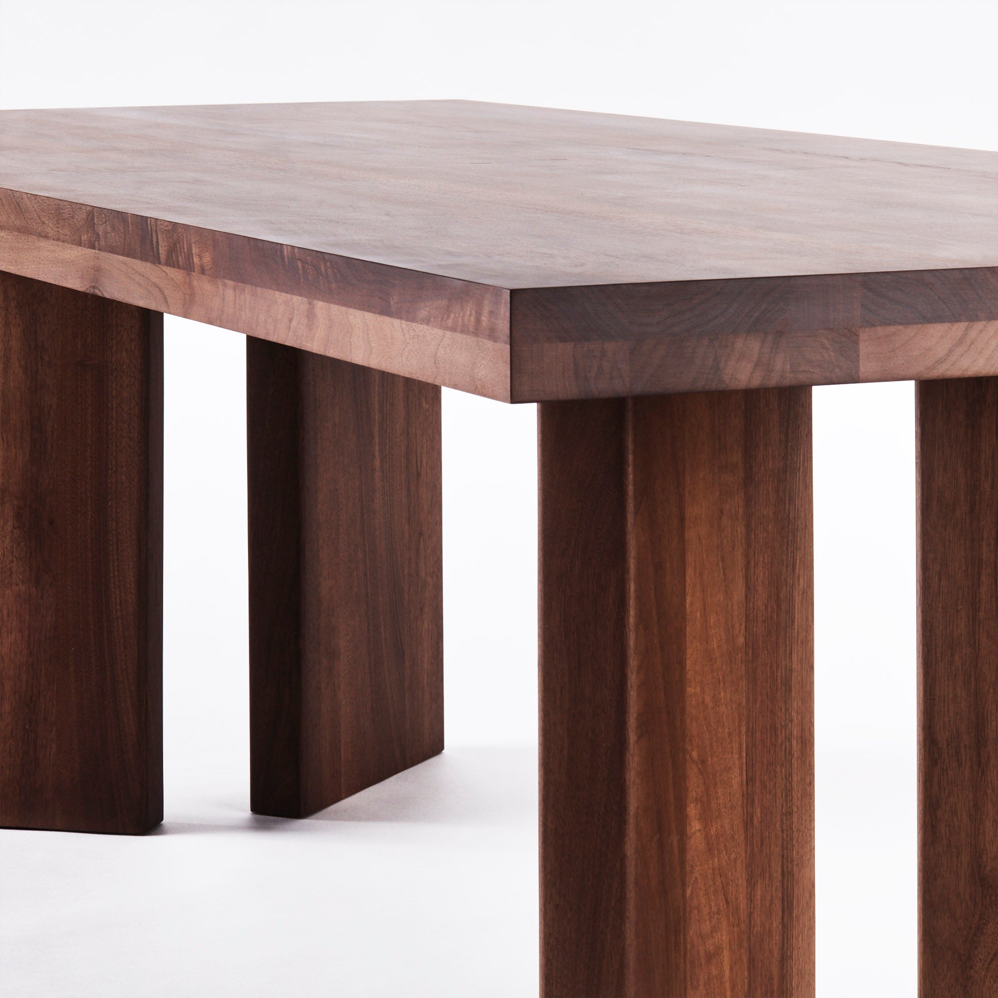Tisch FRENCH Nussbaumholz