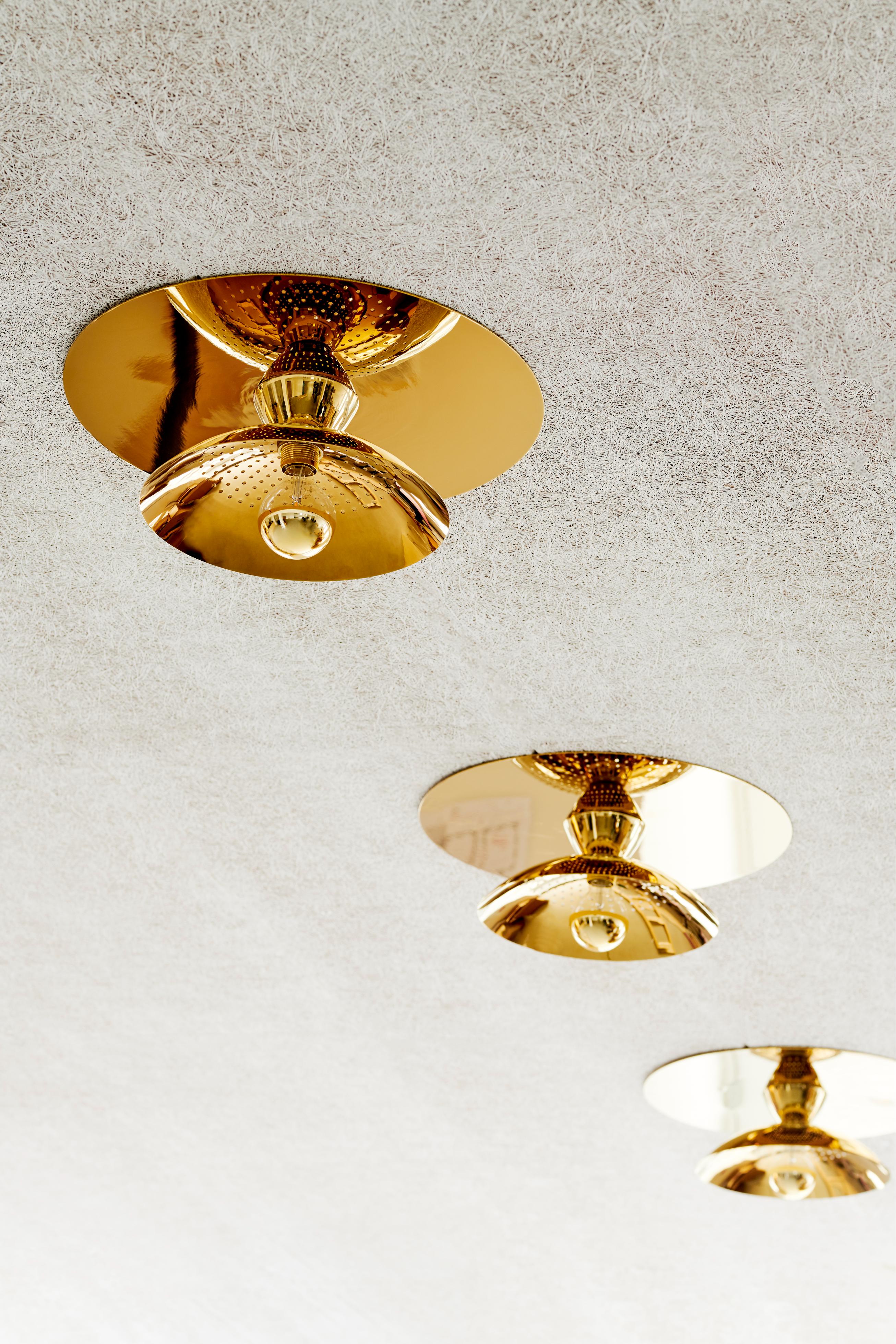 WANTED Wall Lamp Gold
