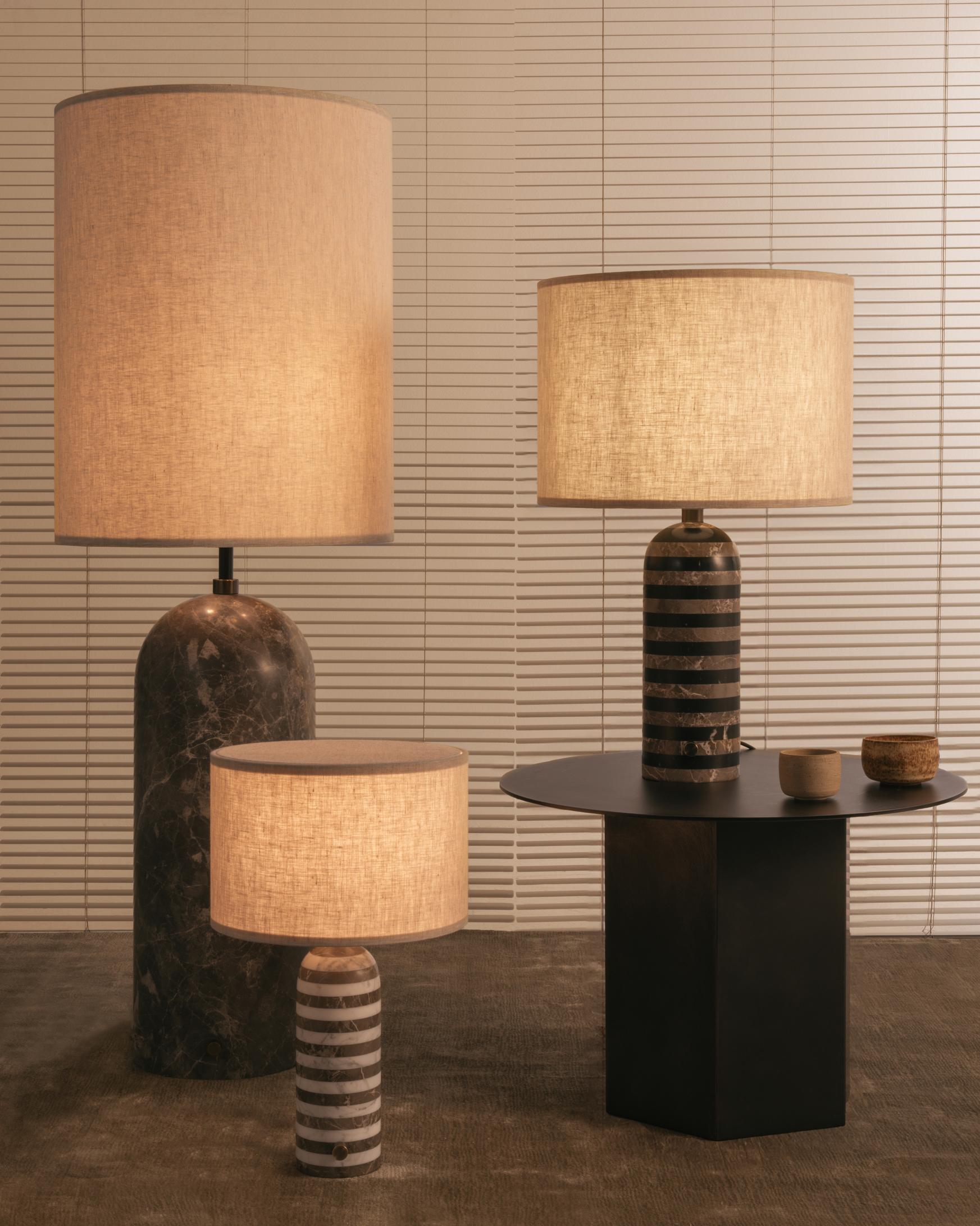 Stehlampe GRAVITY XL weißer Marmor