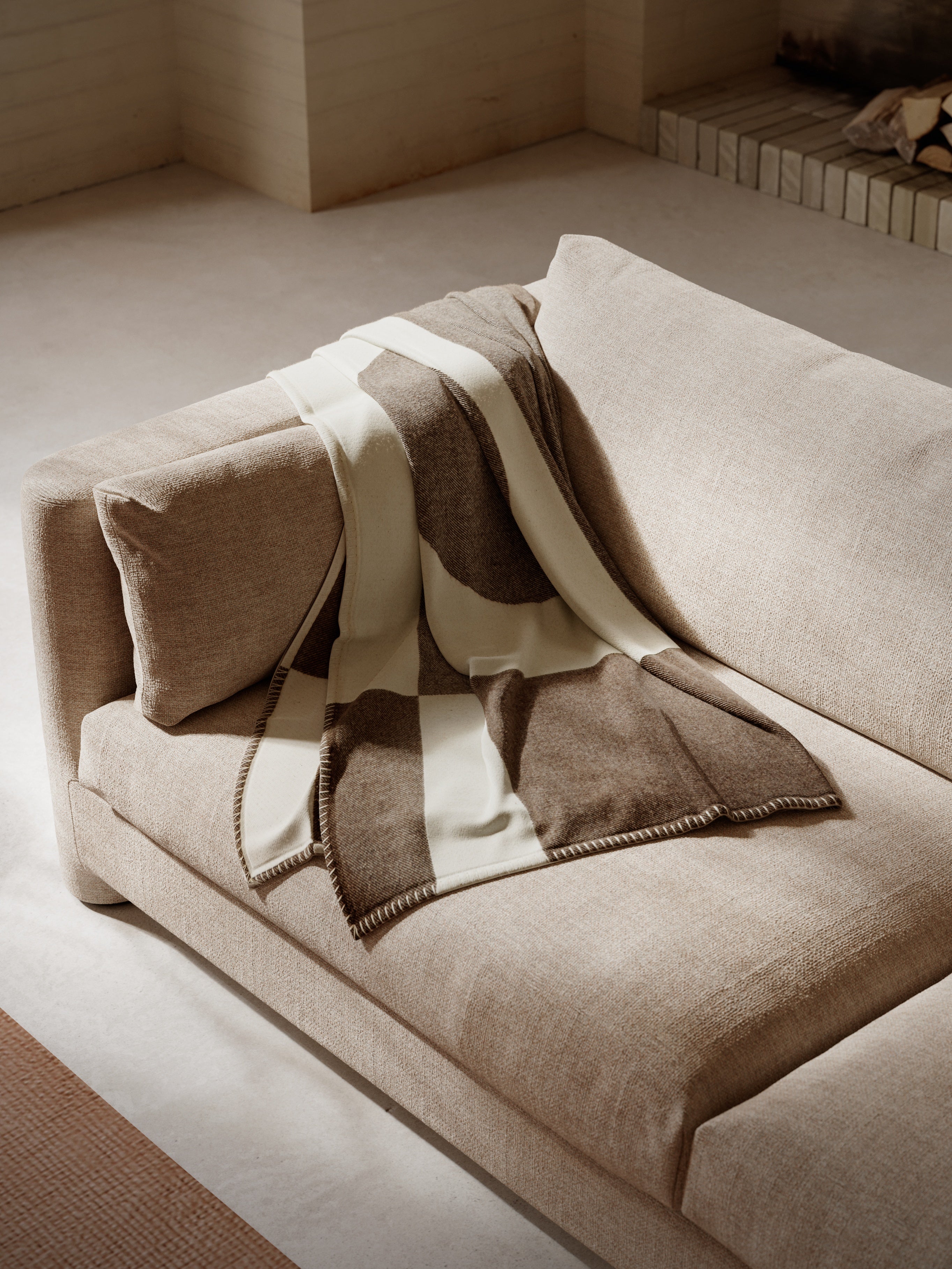Sofa 3-osobowa ION tapicerowana
