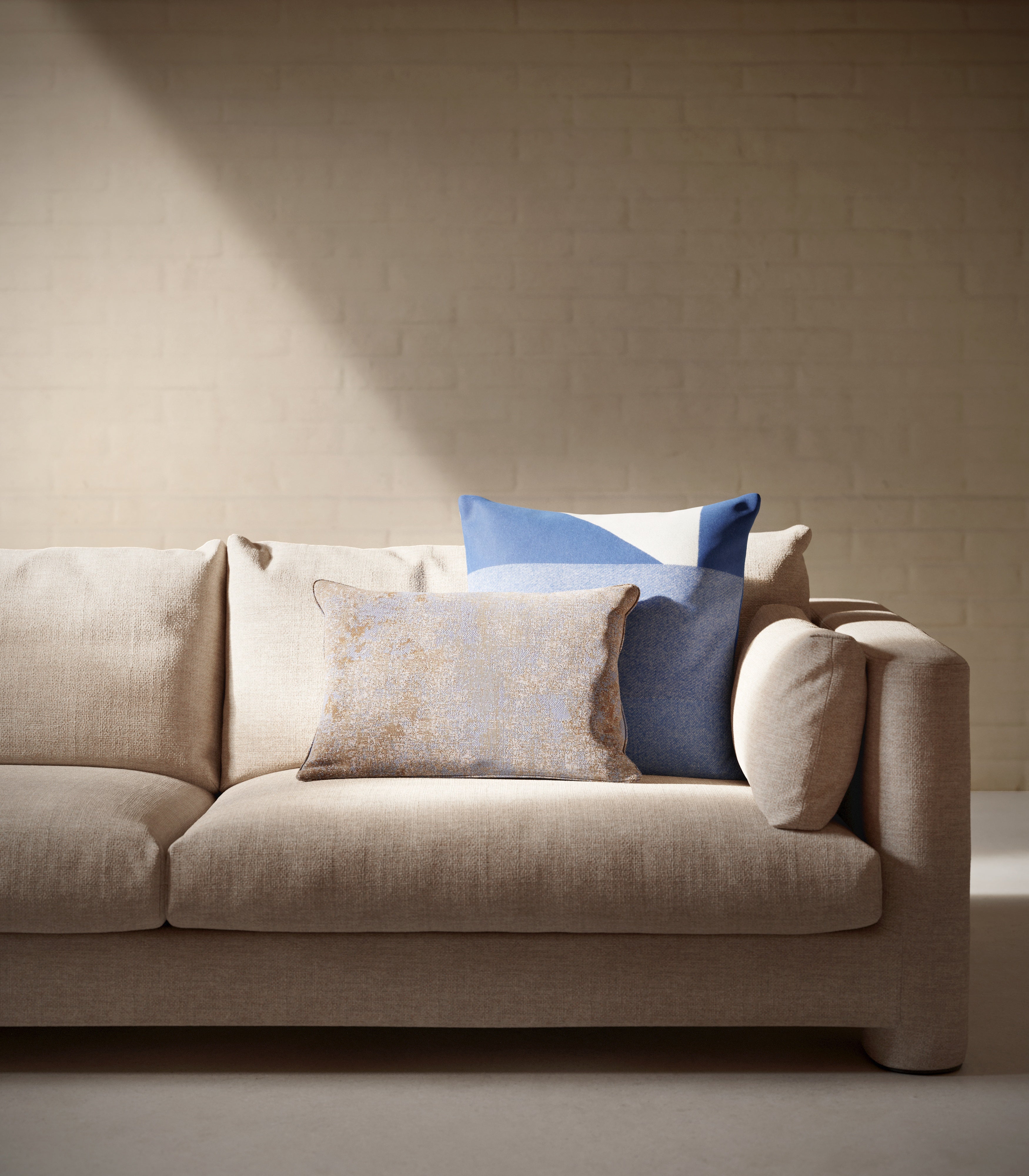 BIG LOGO pillow blue-beige