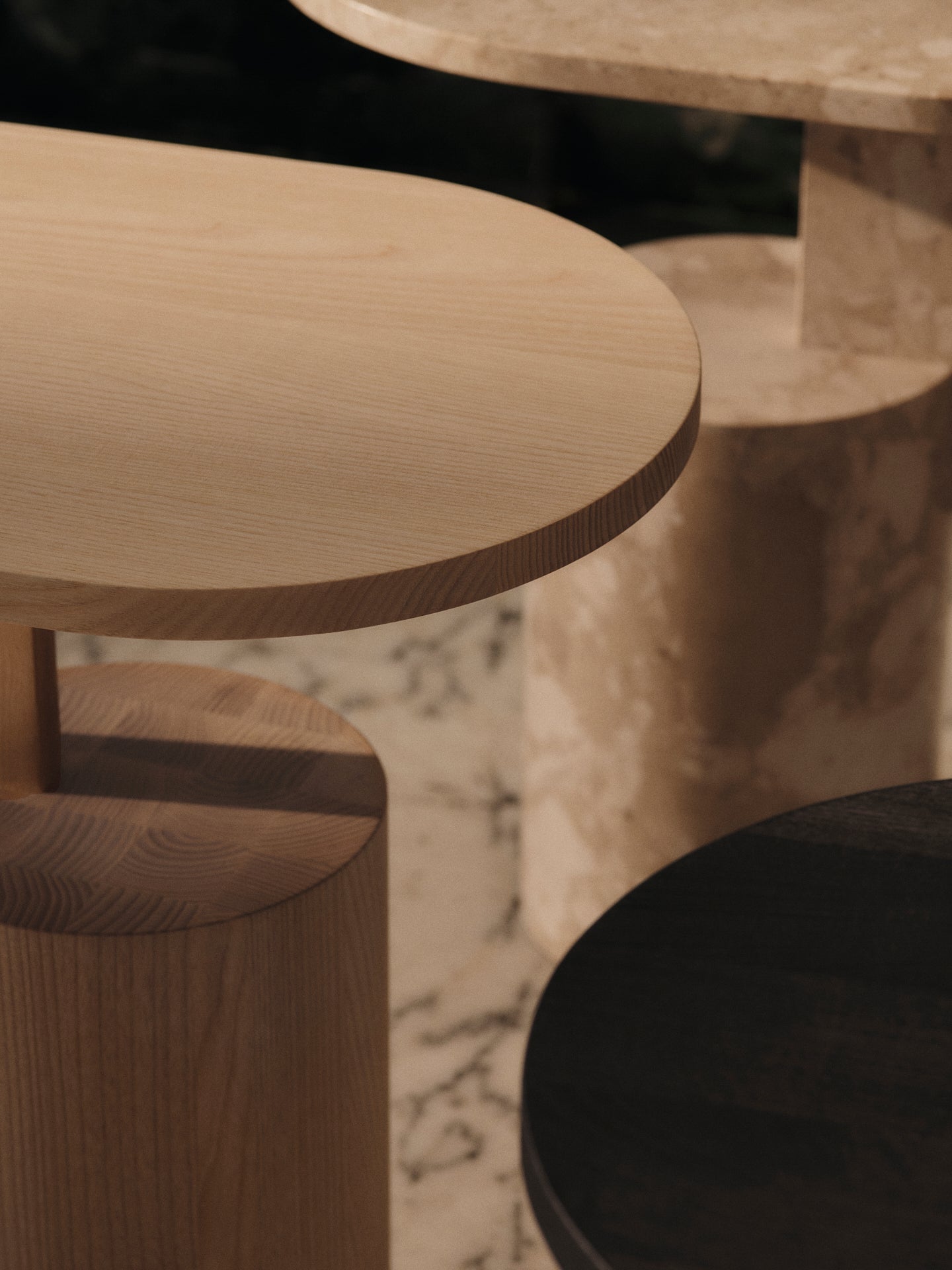 INSERT side table beige marble