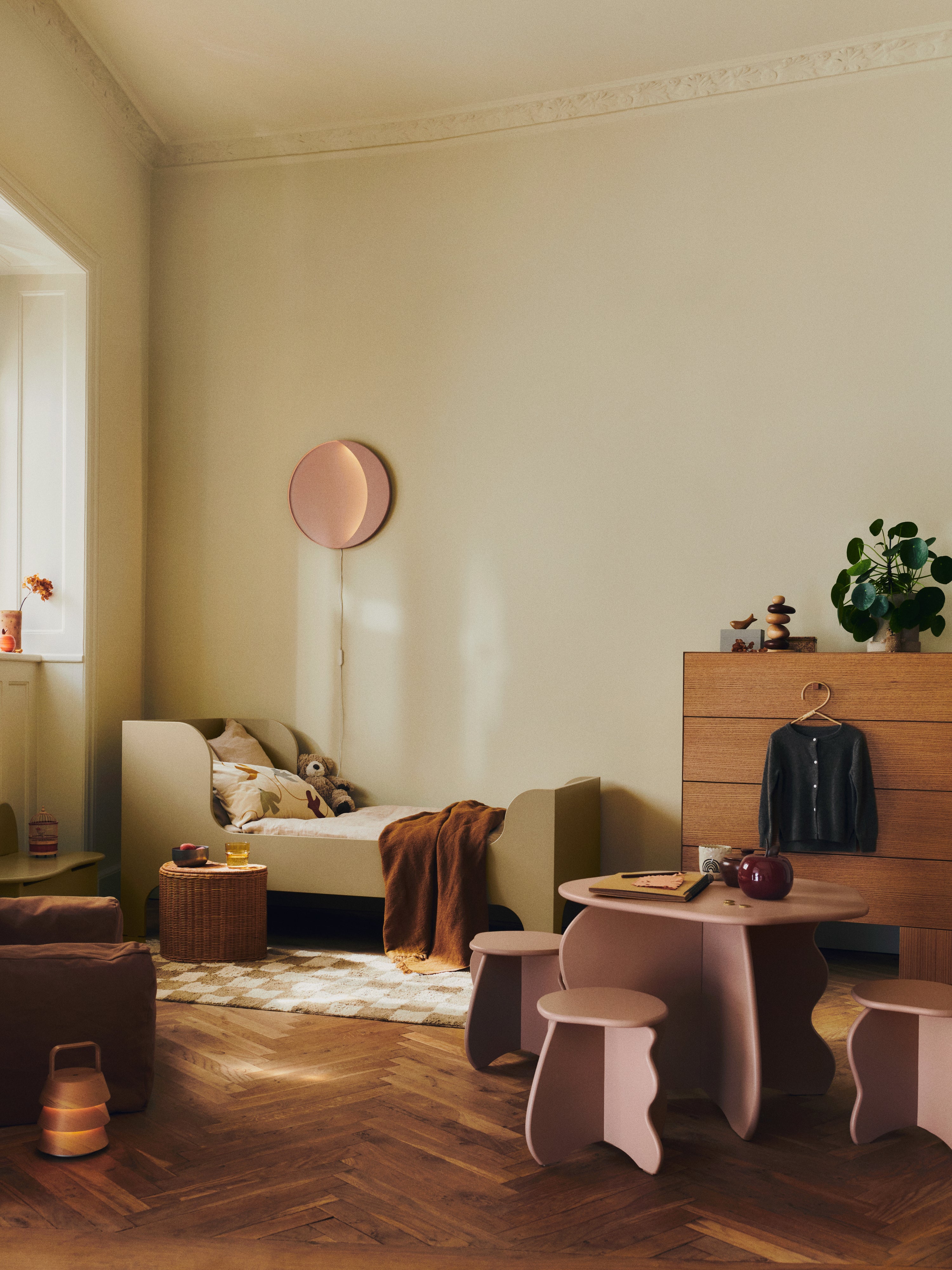 NEBA pink wall lamp