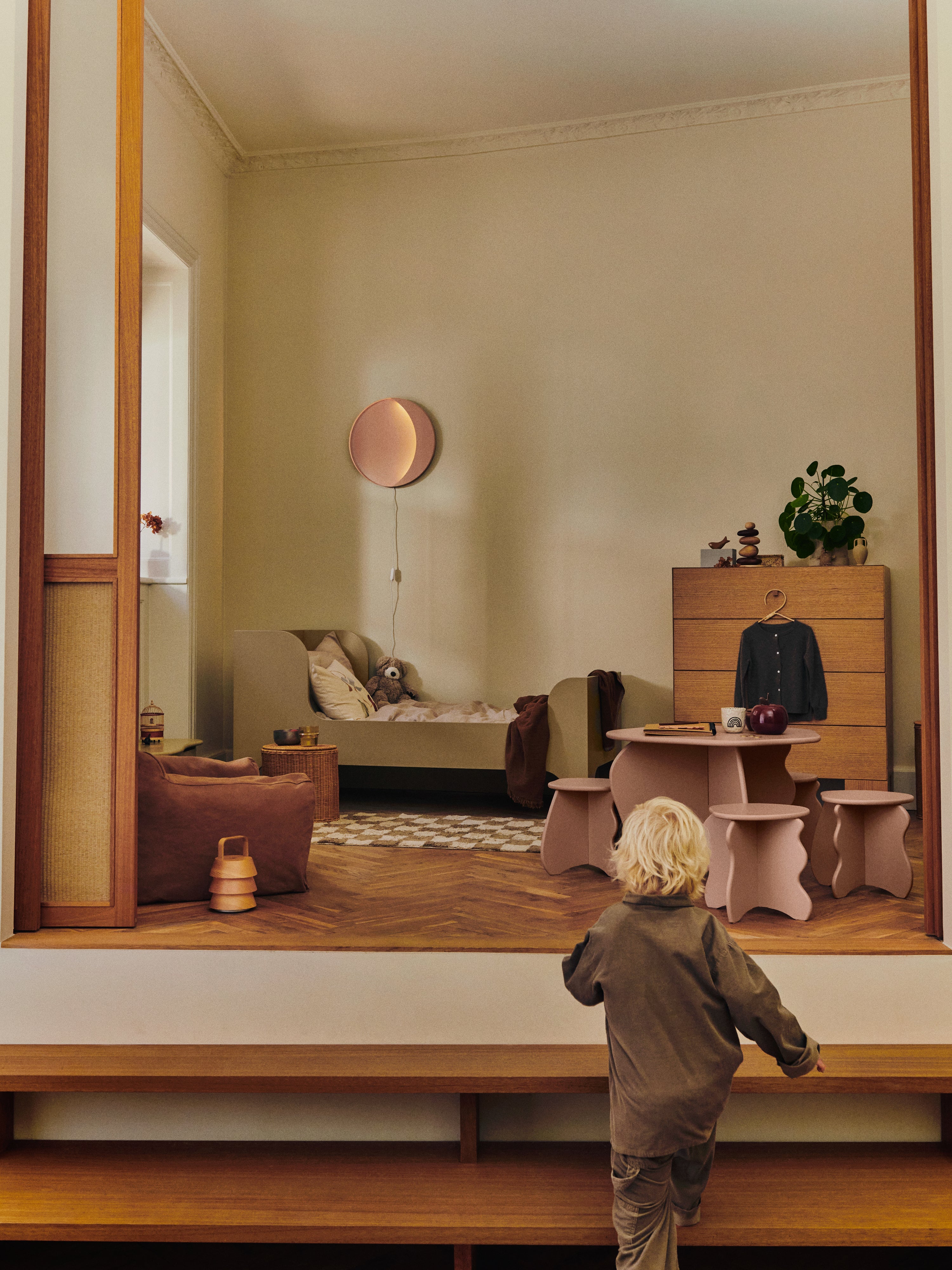 NEBA pink wall lamp
