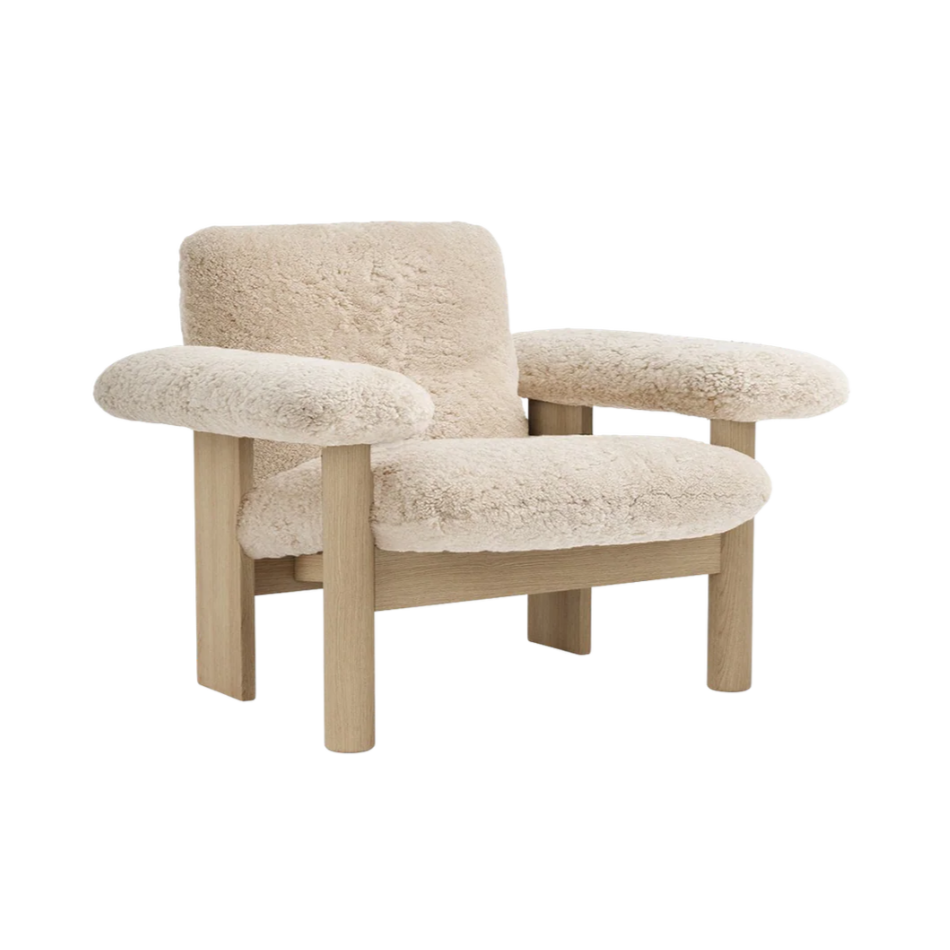 BRASILIA Armchair sheep leather with oak base