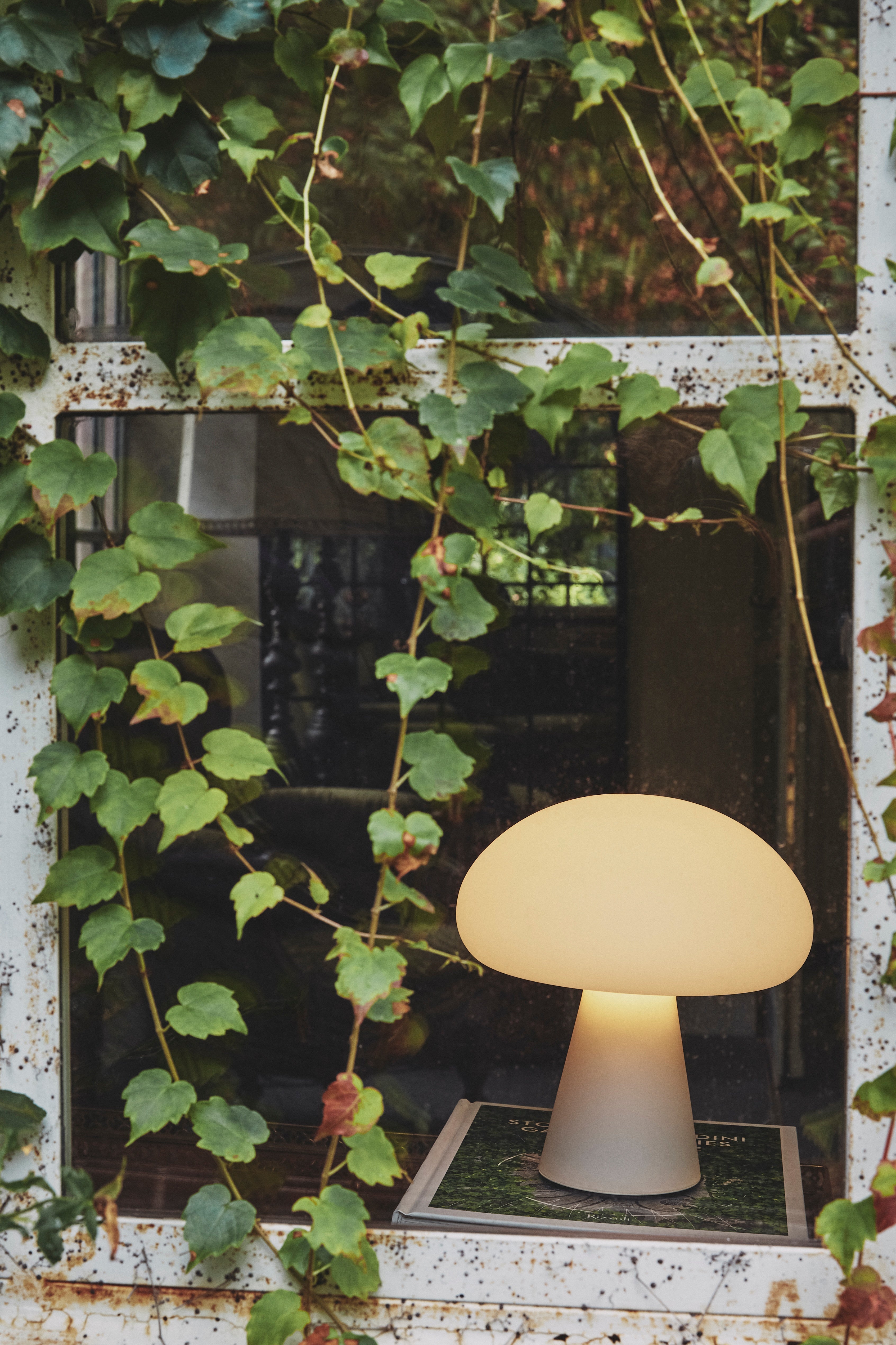 OBELLO white lamp