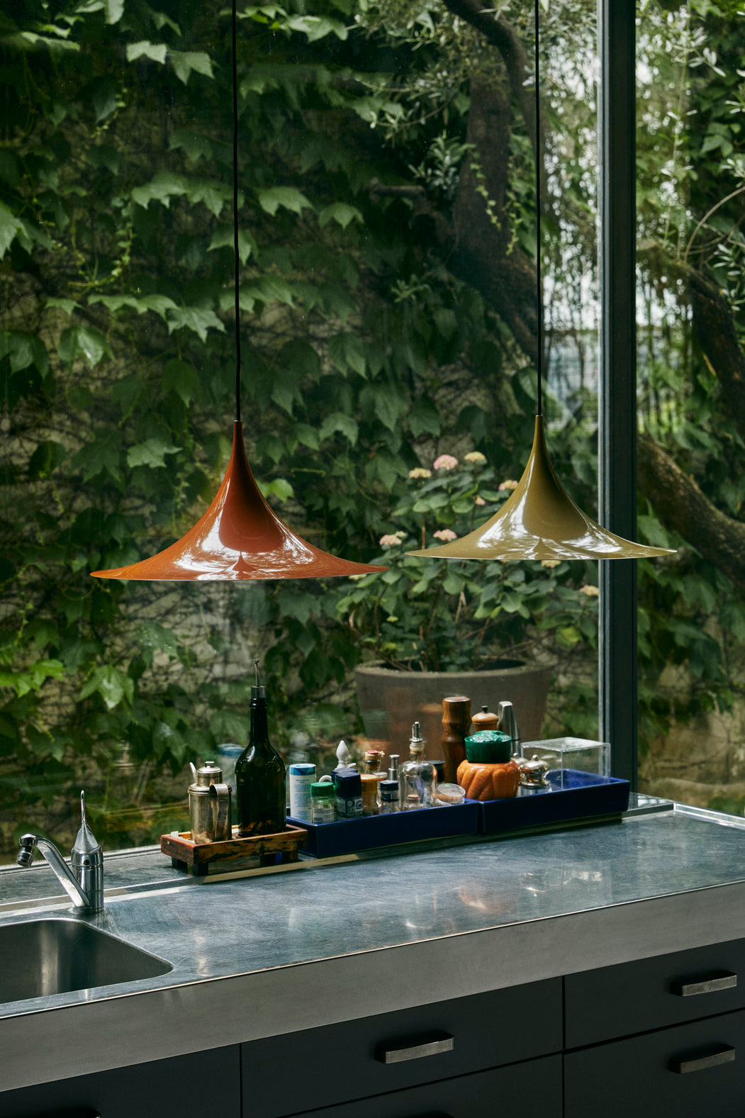 SEMI brown pendant lamp