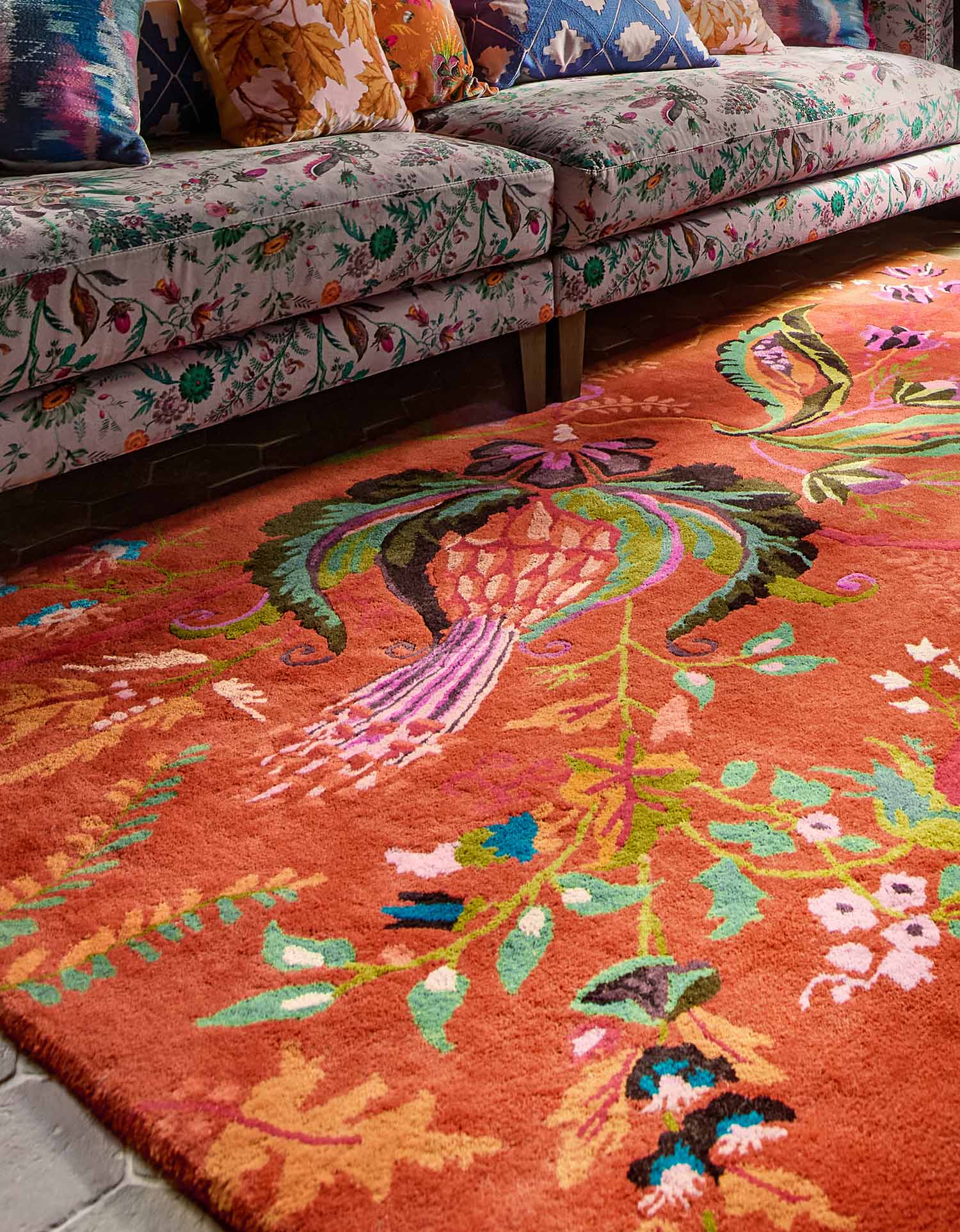WONDERLAND FLORAL AMBER LAPIS Teppich rot