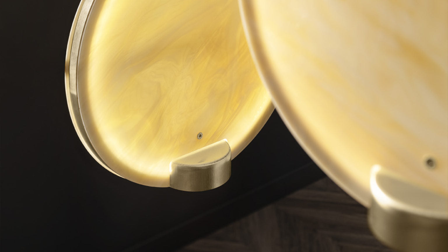 Lampa wisząca HORO S1 szczotkowany mosiądz