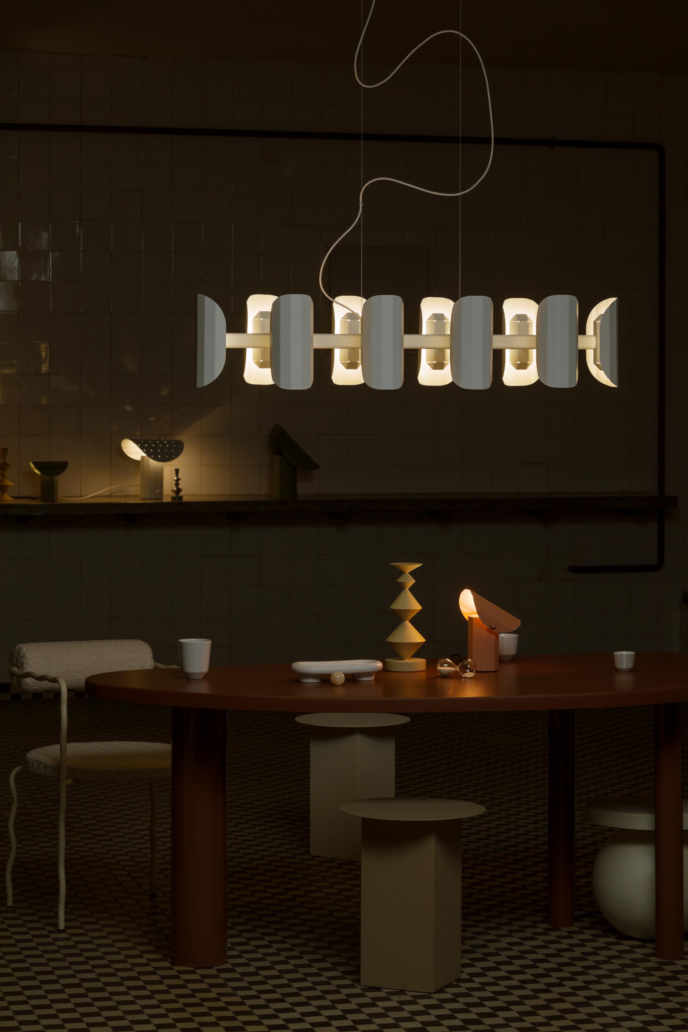 Tischlampe APOLIN gebürstetes Messing