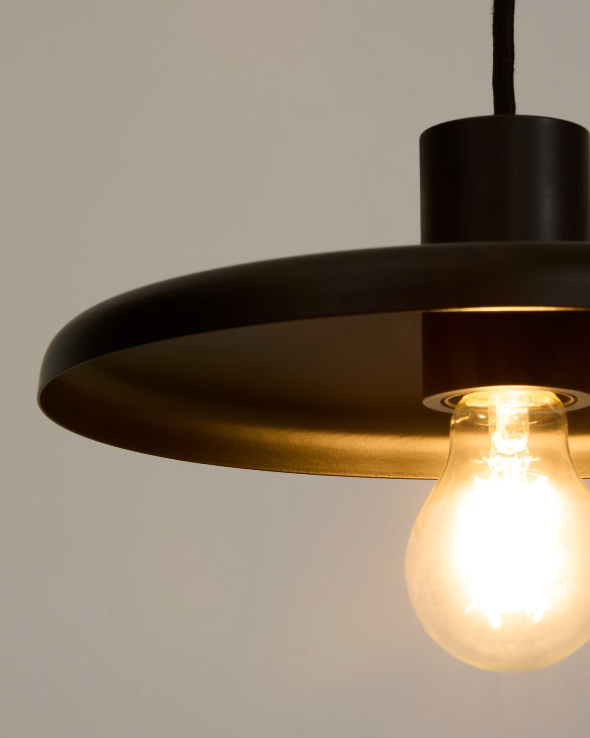 Lampa wisząca NUVIRA czarny