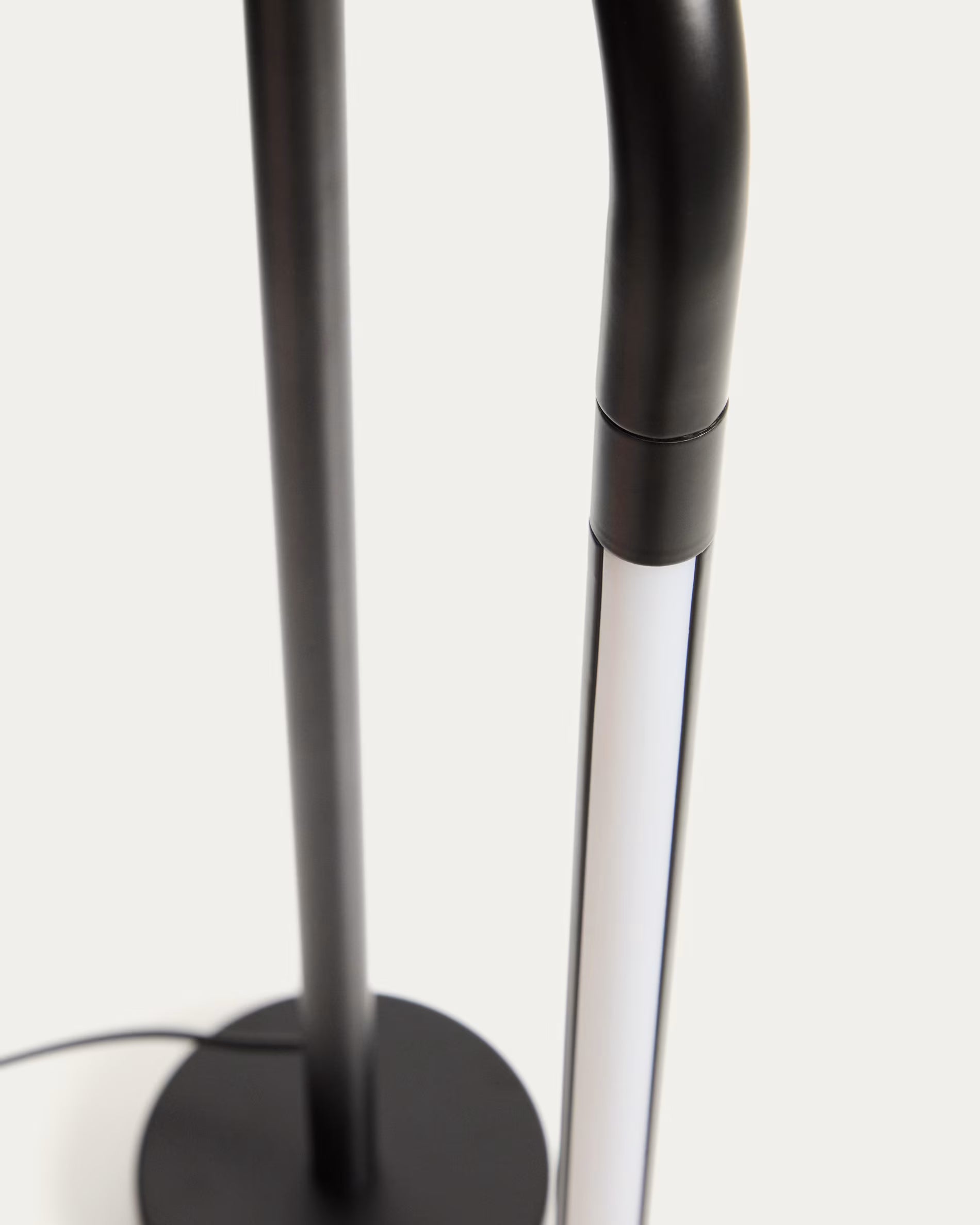Tischlampe BOW schwarz [Amelia]