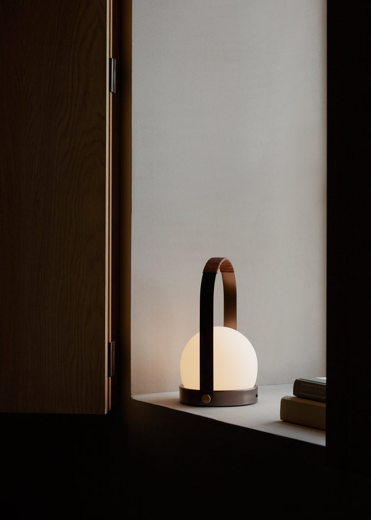 Tragbare Lampe CARRIE brüniertes Messing