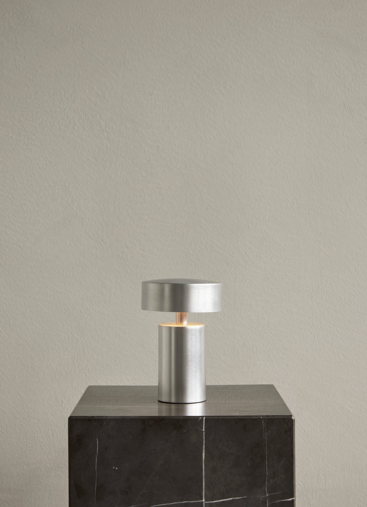 Portable lamp COLUMN polished aluminum