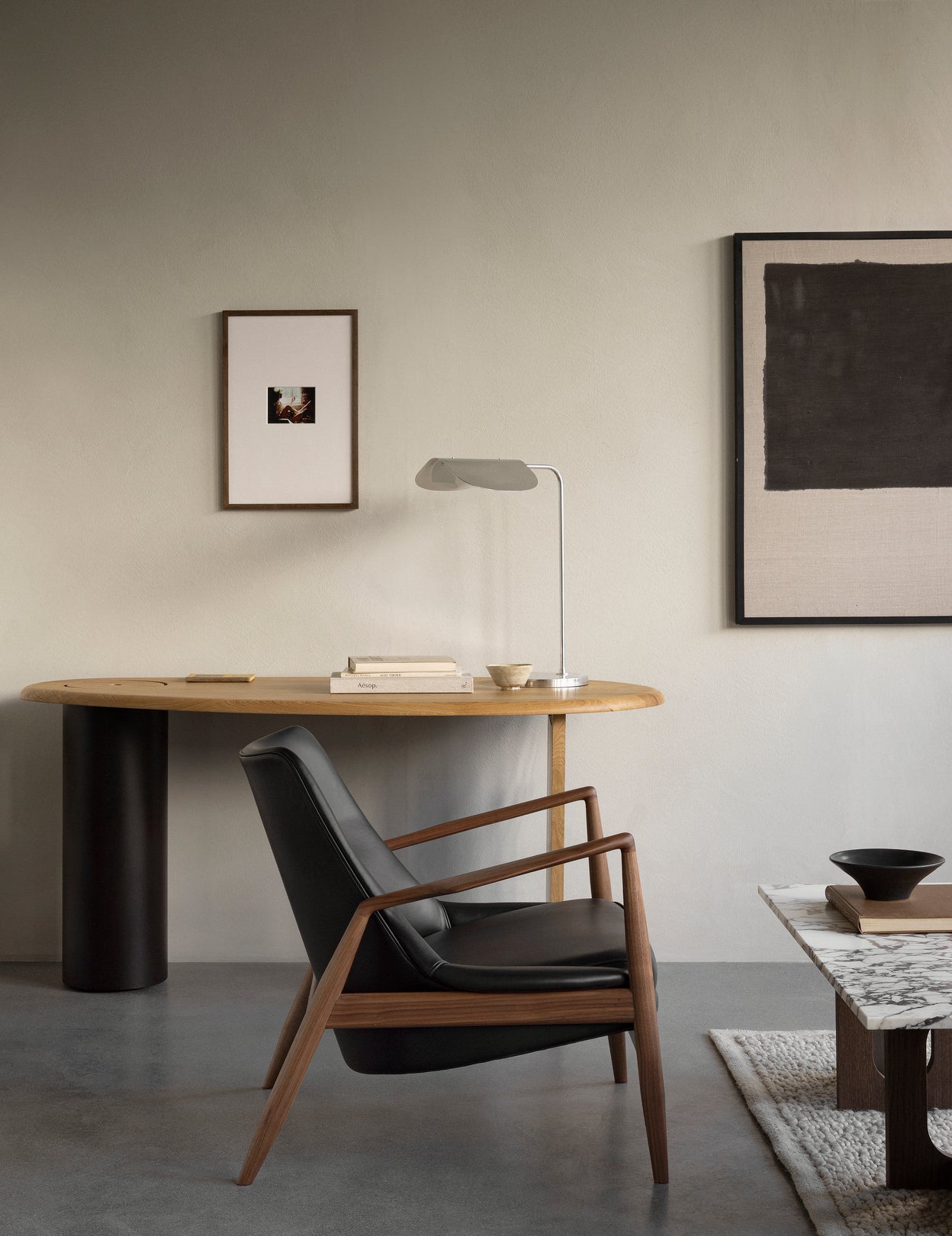THE SEAL armchair gray with walnut base [Julia]