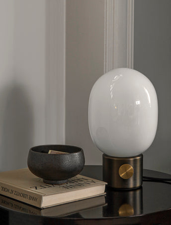 Lampa stołowa JWDA dmuchane szkło z mosiężną podstawą