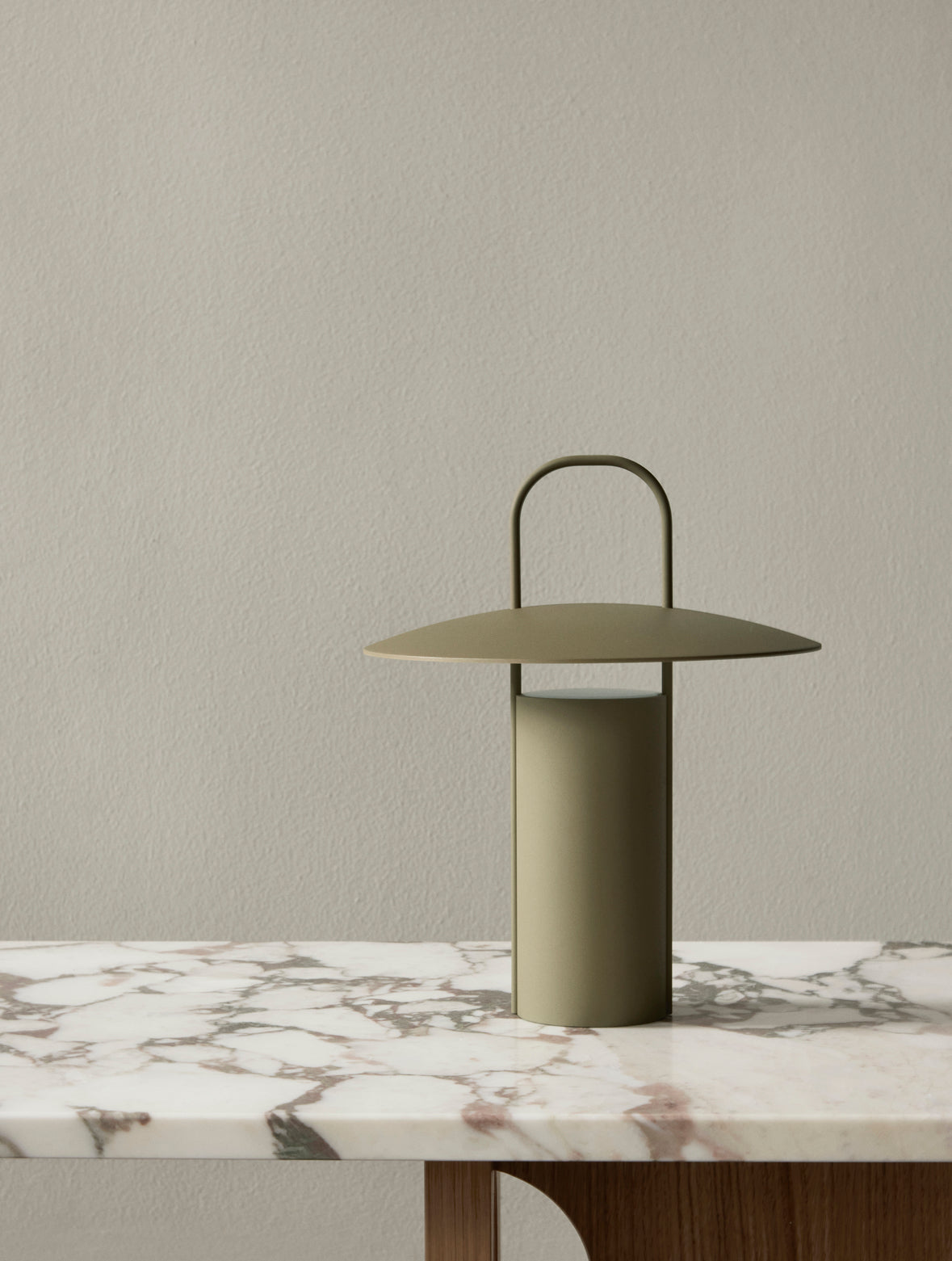 Portable lamp RAY olive