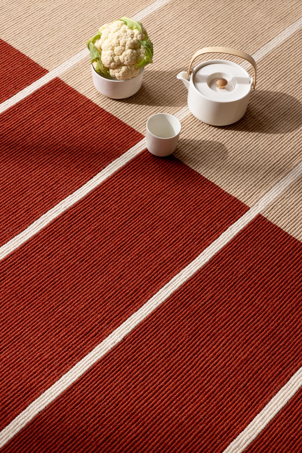 Tiibet beige-rotes Wollteppich