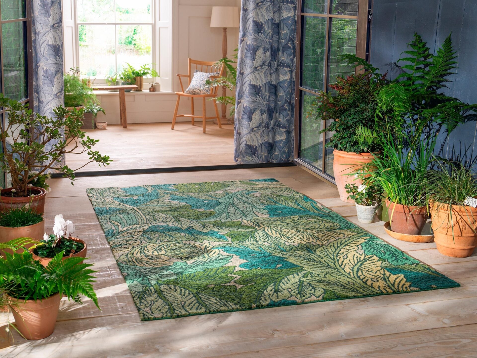 Dywan zewnętrzny ACANTHUS NETTLE SKY BLUE zielony