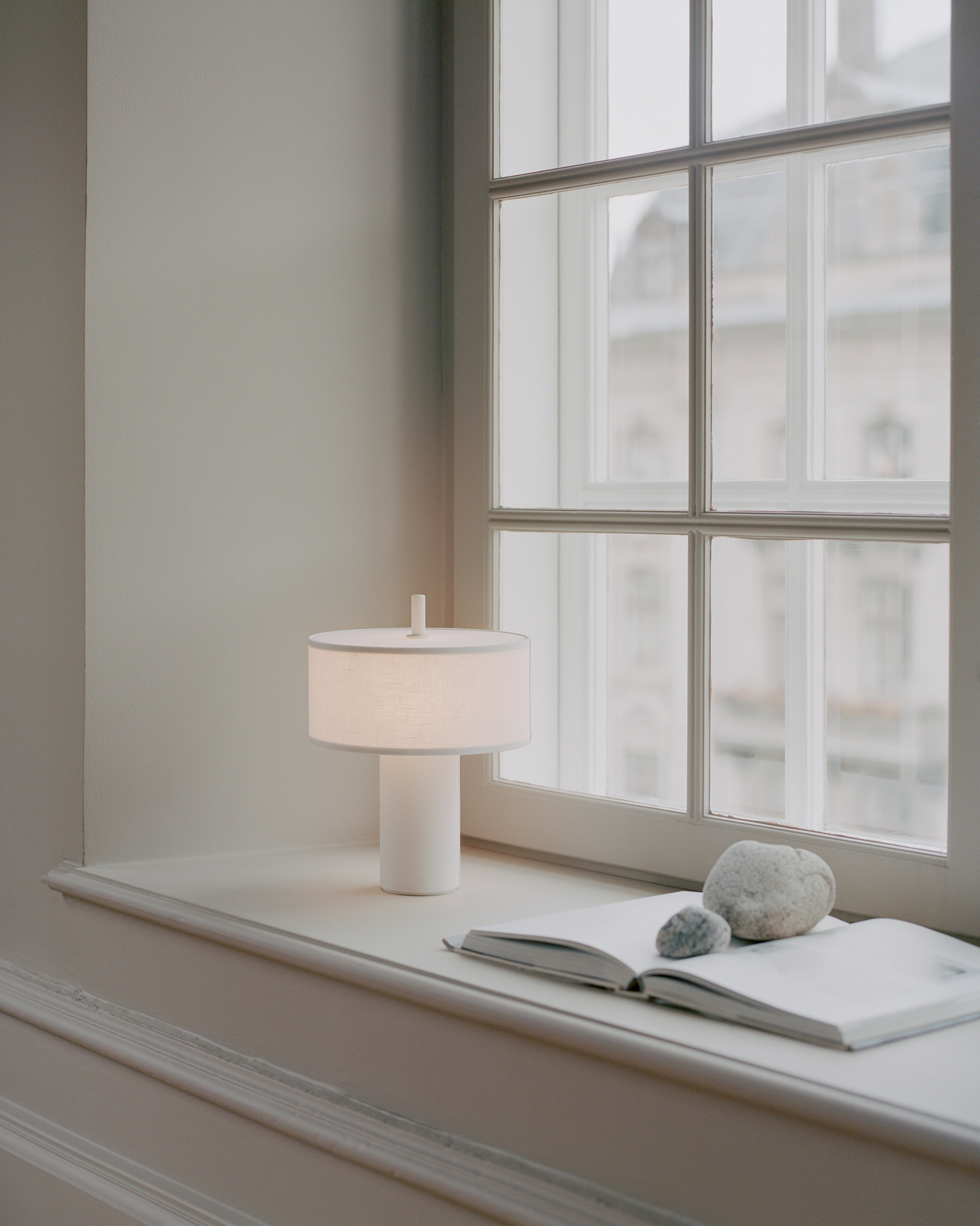 Lampa przenośna MARGIN biały