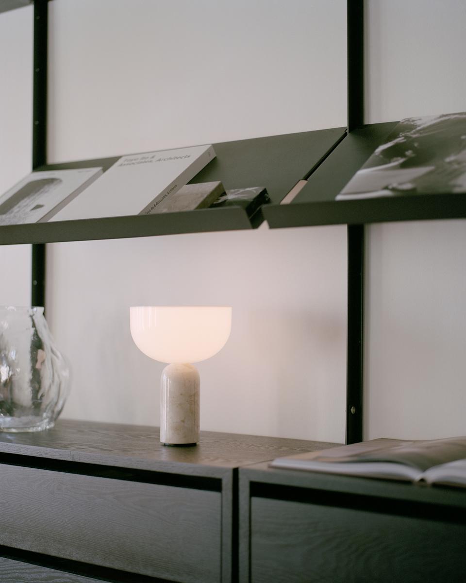 Kizu portable lamp cream marble