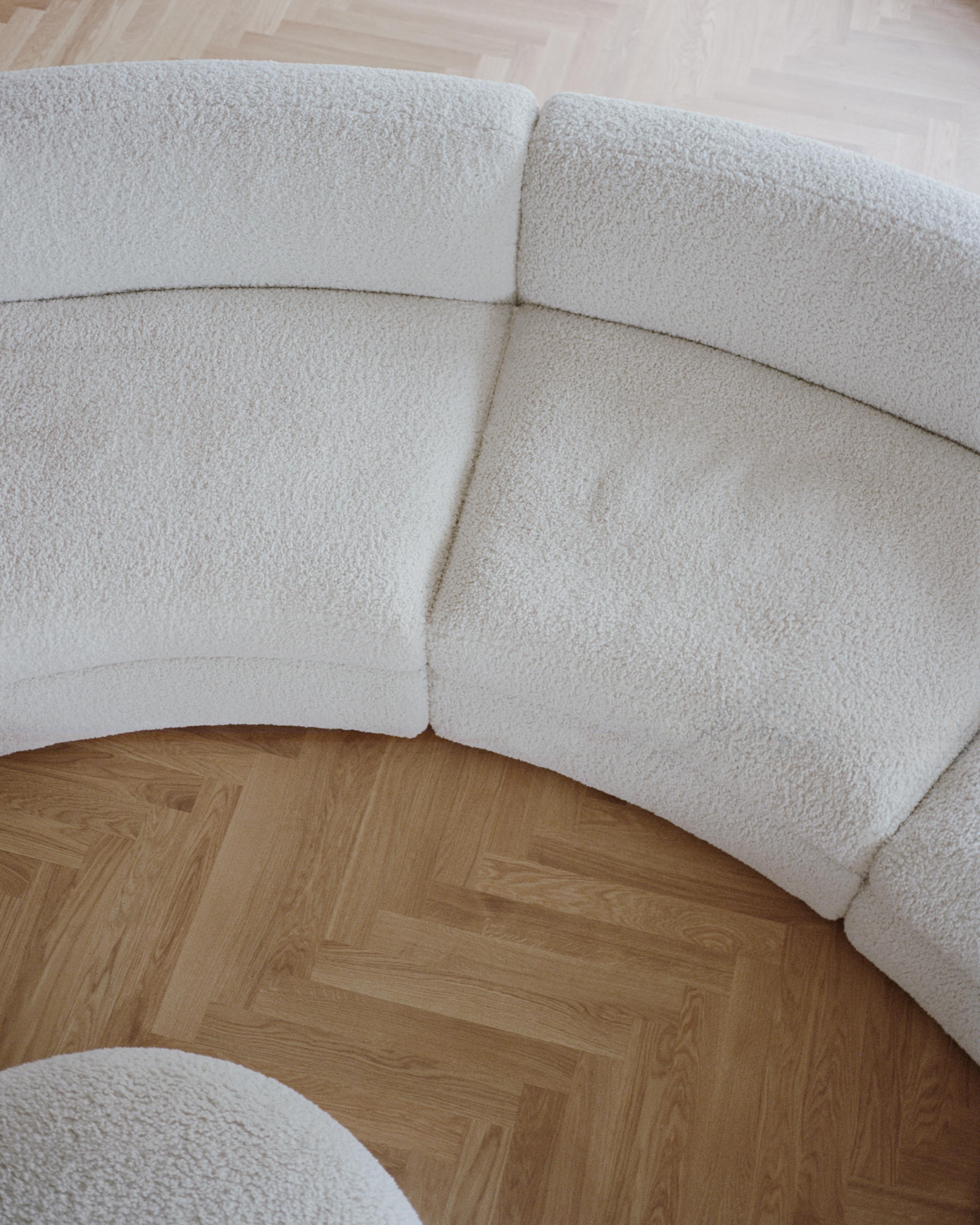 CODA modular sofa - Central Rounded Upholstered Element [Amelia]